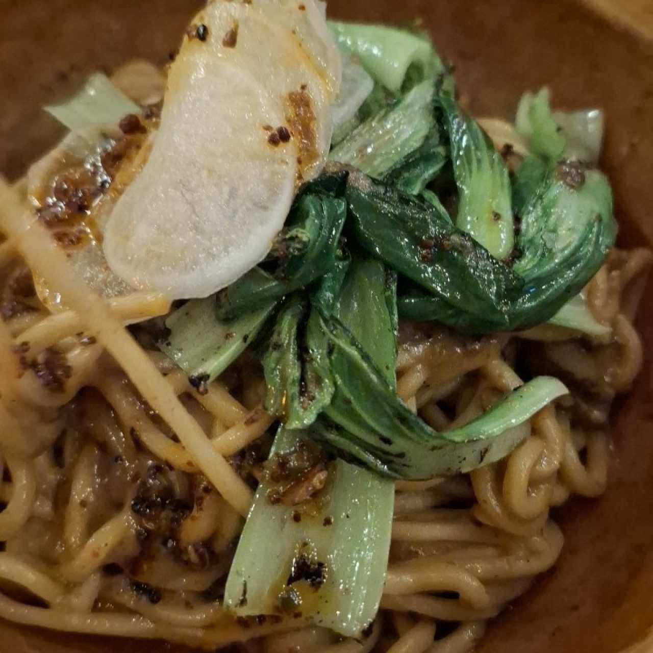 noodles con hingos y lentejas