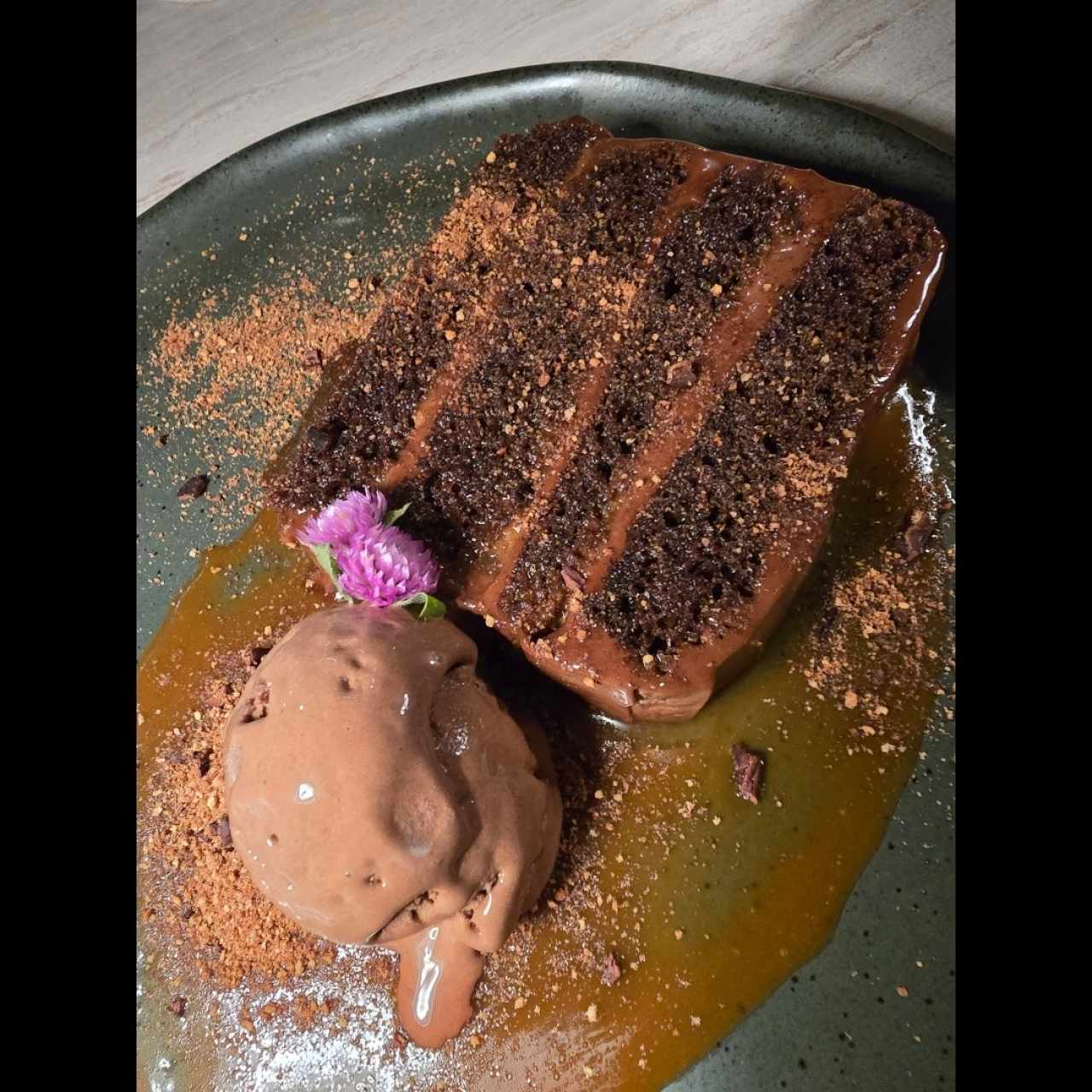 dulce de chocolate y salted caramel 10/10