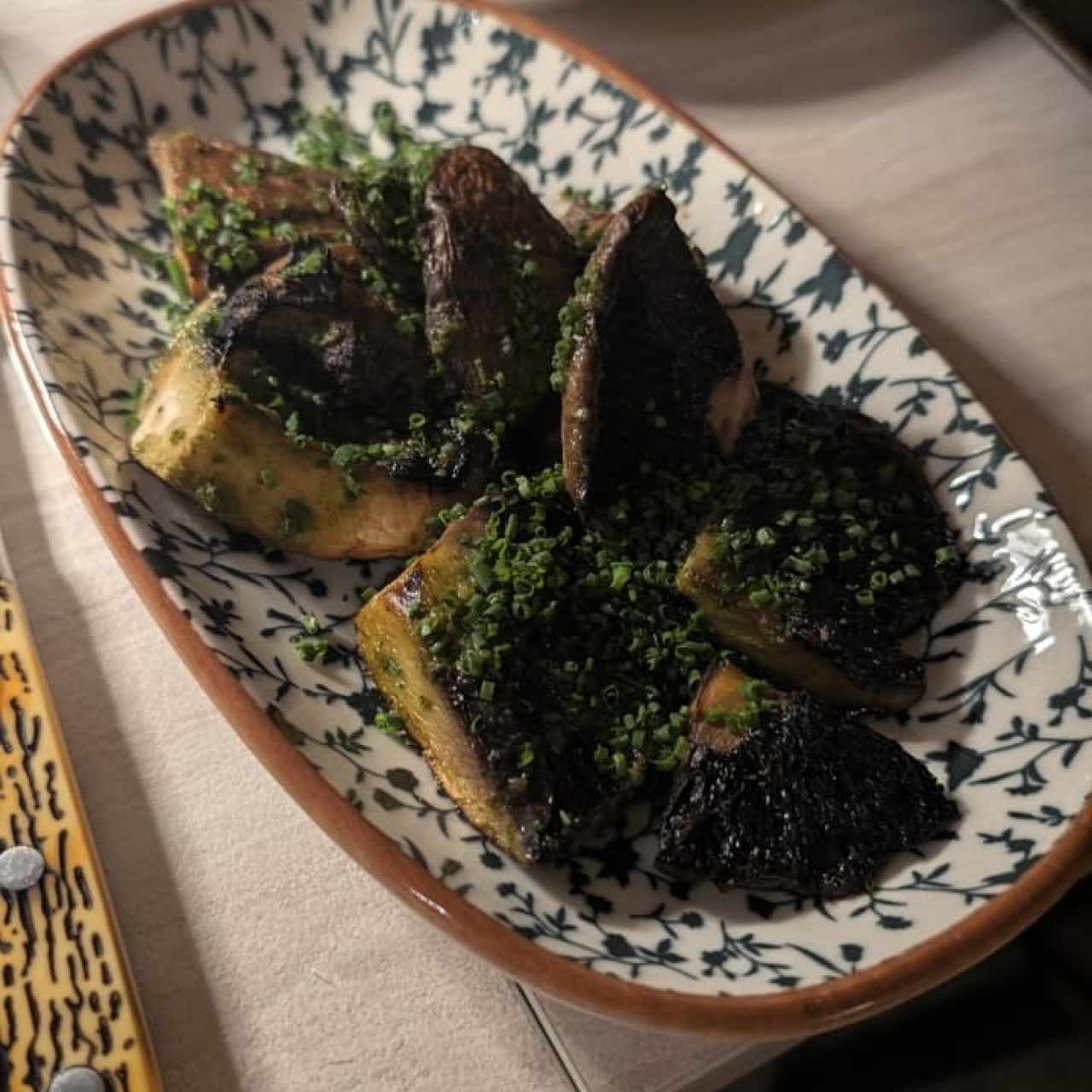 Hongos al ajillo
