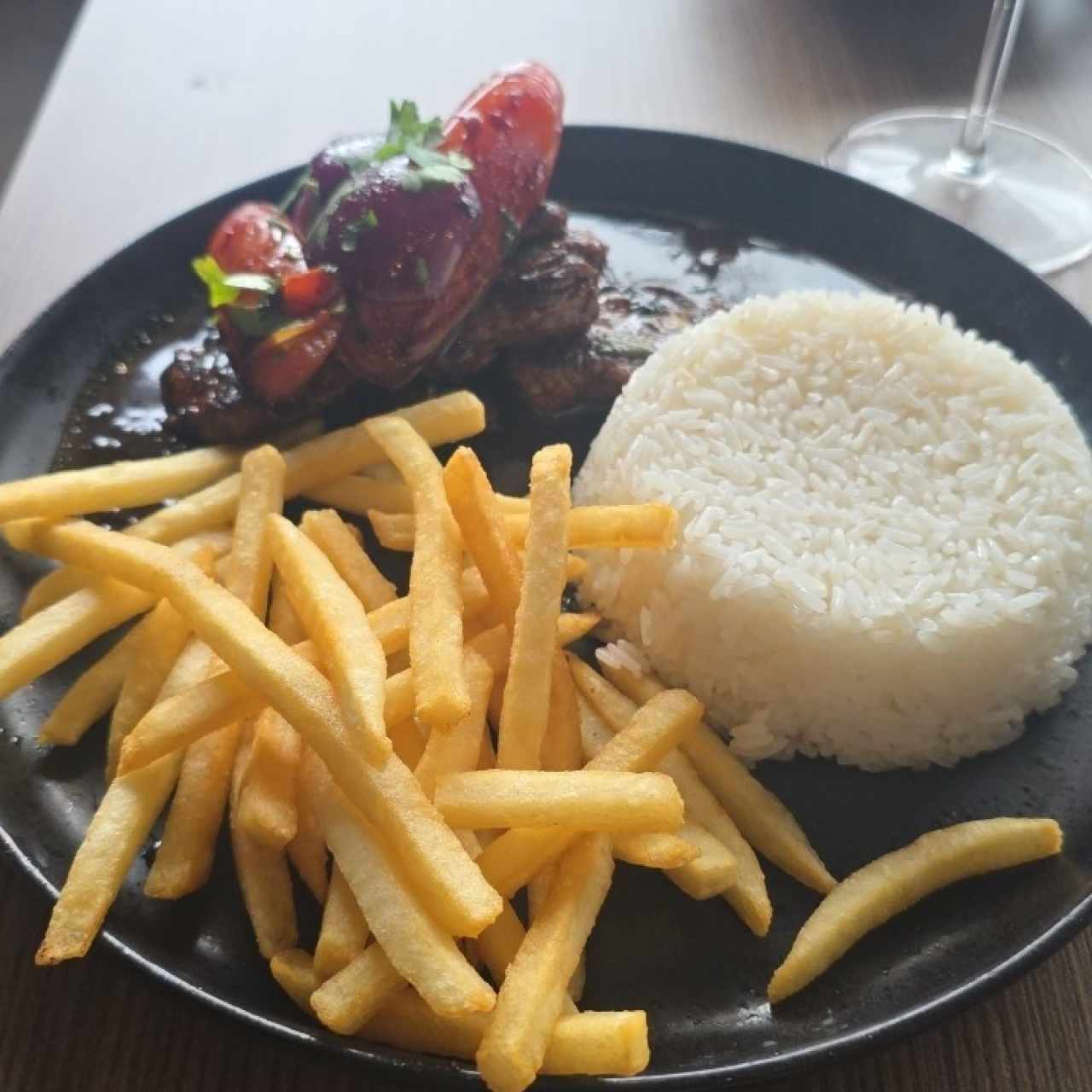 Lomo Saltado