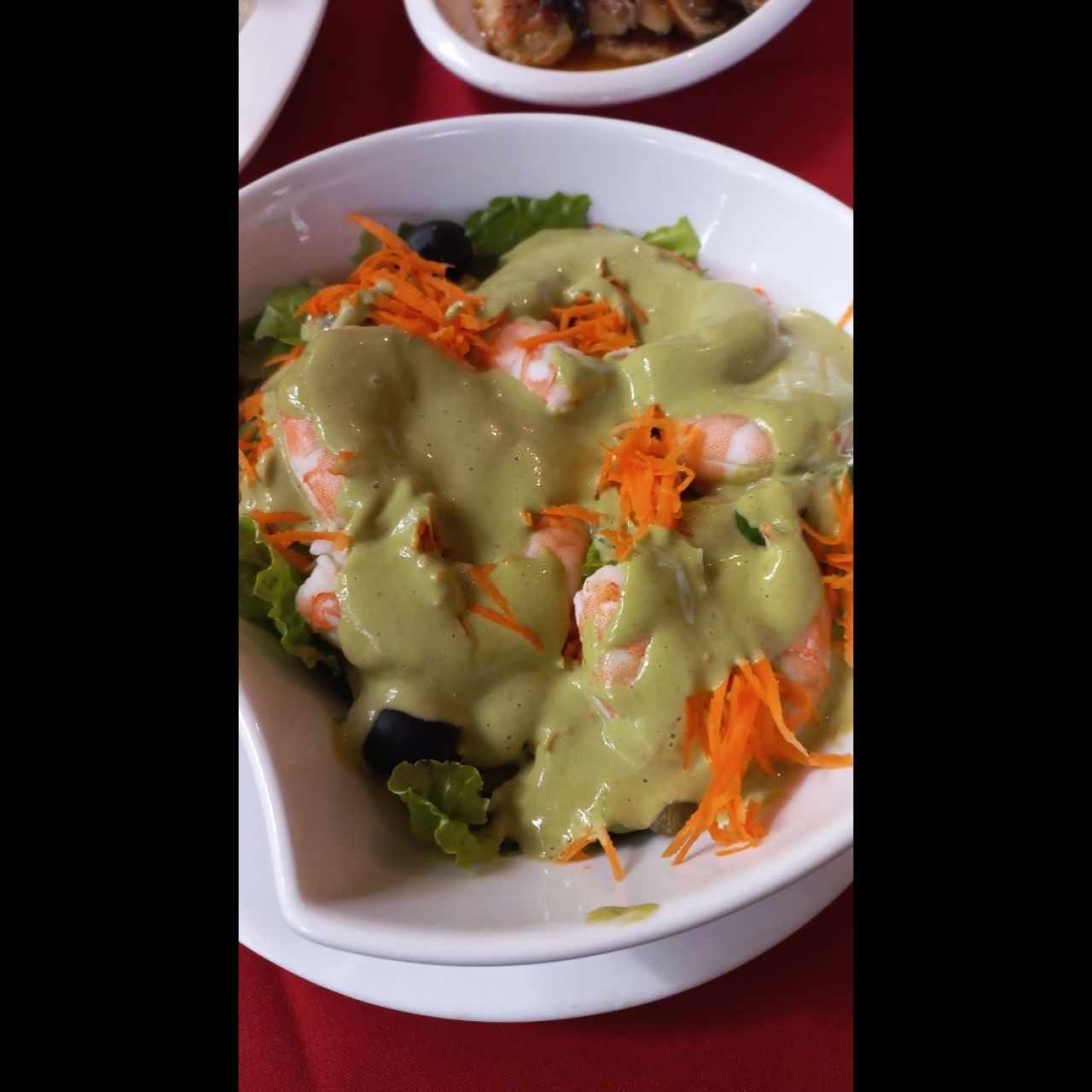 Ensalada de Langostinos en Salsa de Berros
