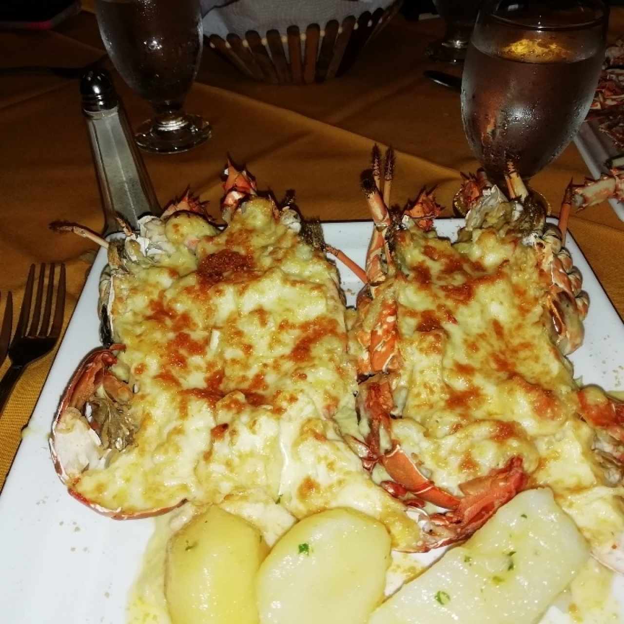 langosta gratinada