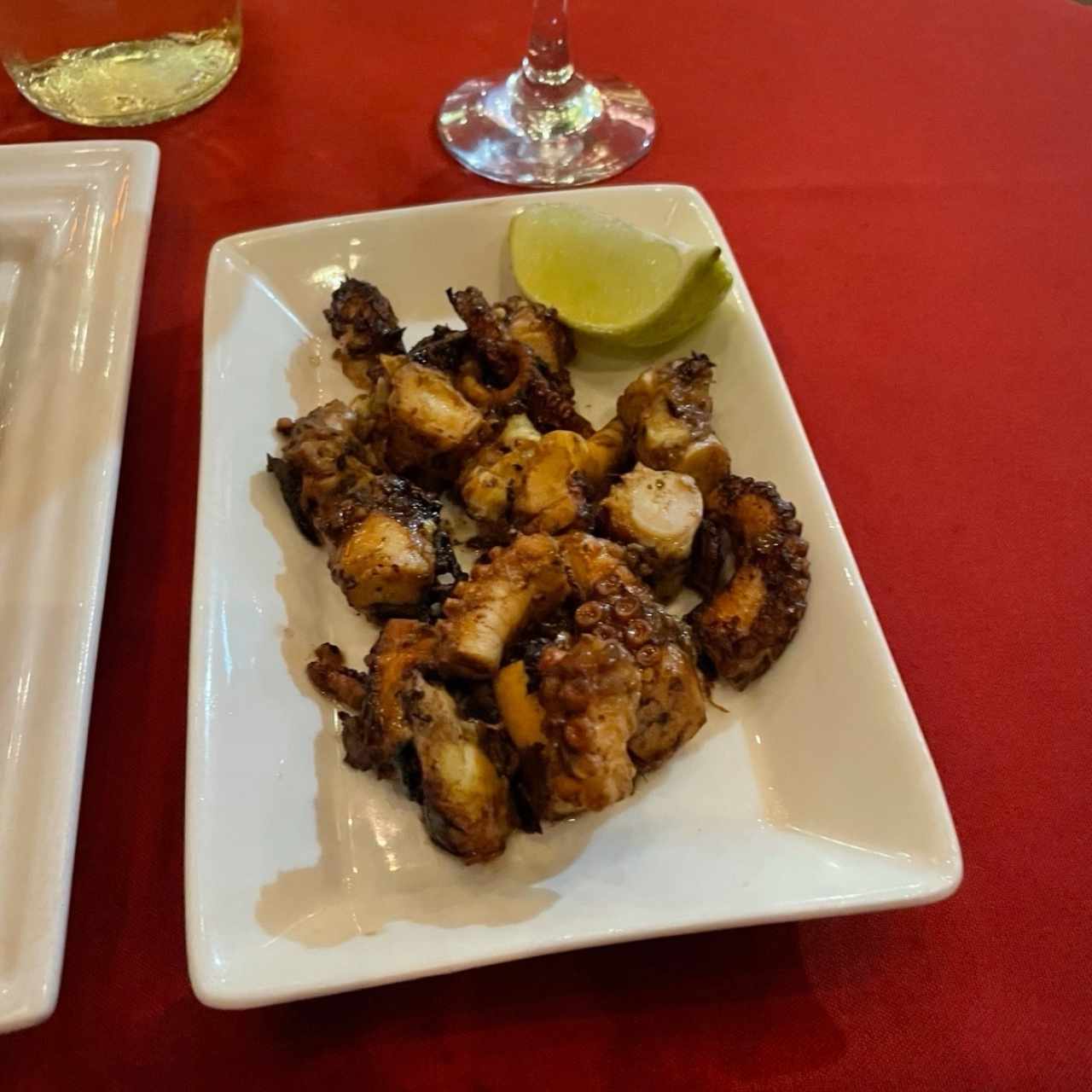 Entradas - Pulpo Al Carbón