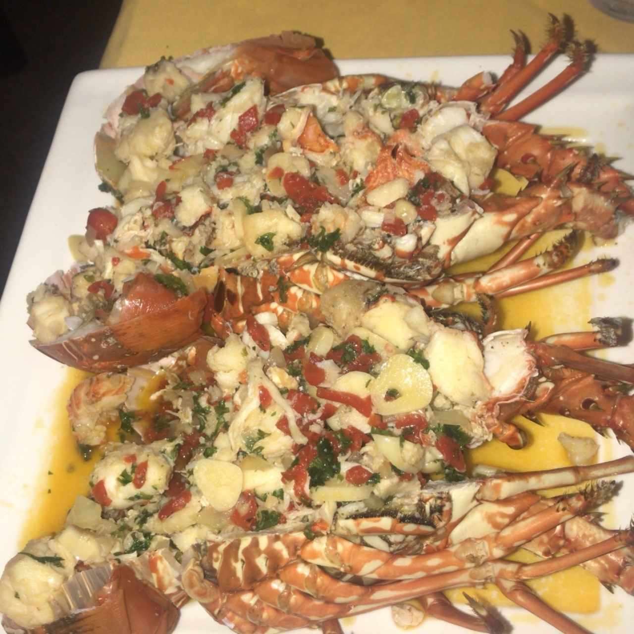 Langostas al ajillo. Súper recomendado