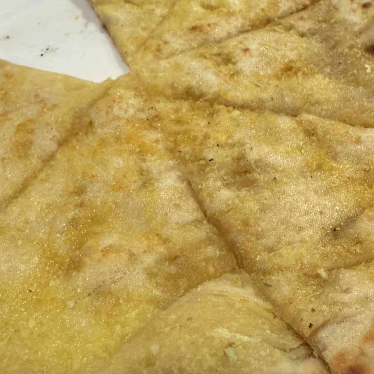PAN PITA CON AJO - GARLIC BREA