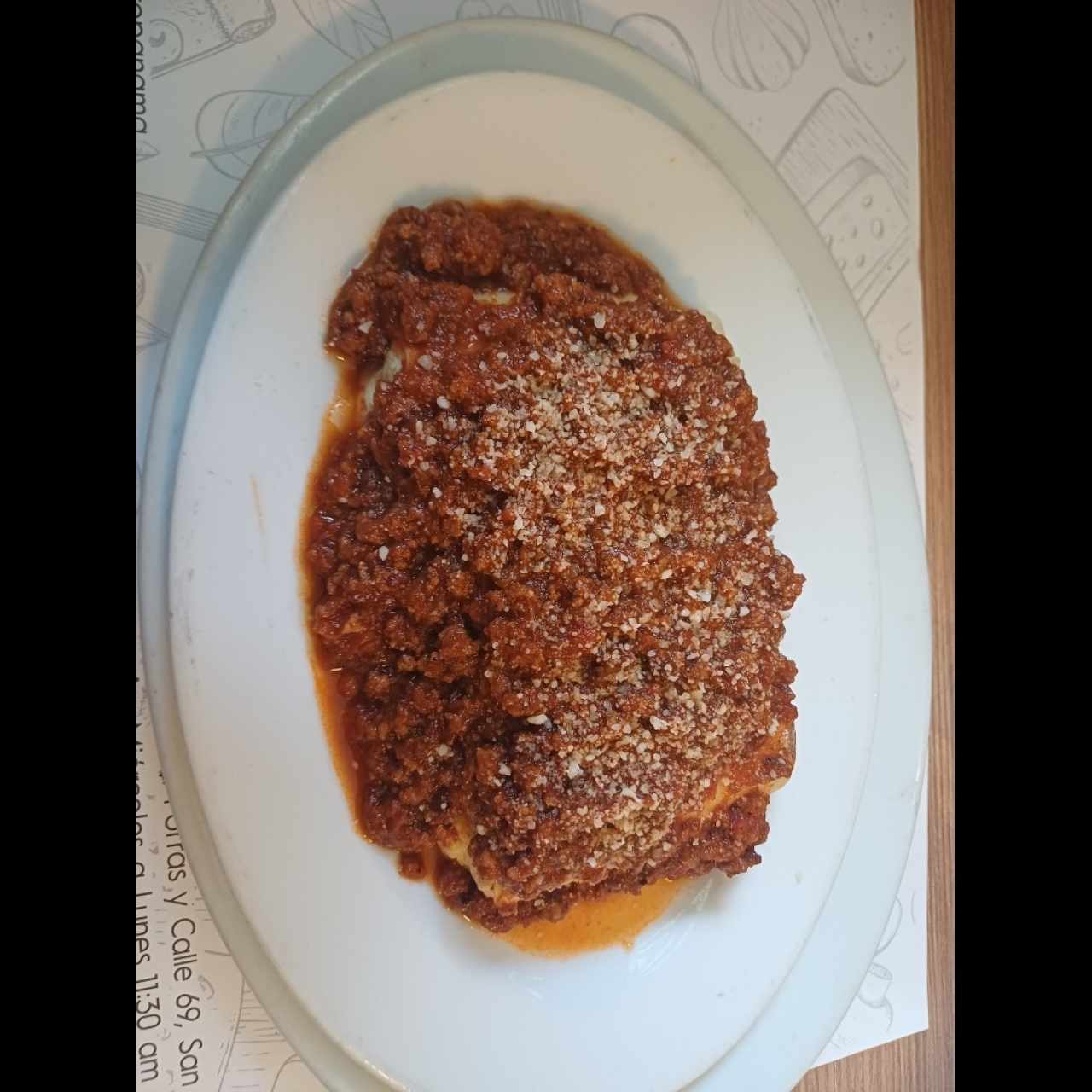 CANELONES DE CARNE, JAMON Y QUESO
