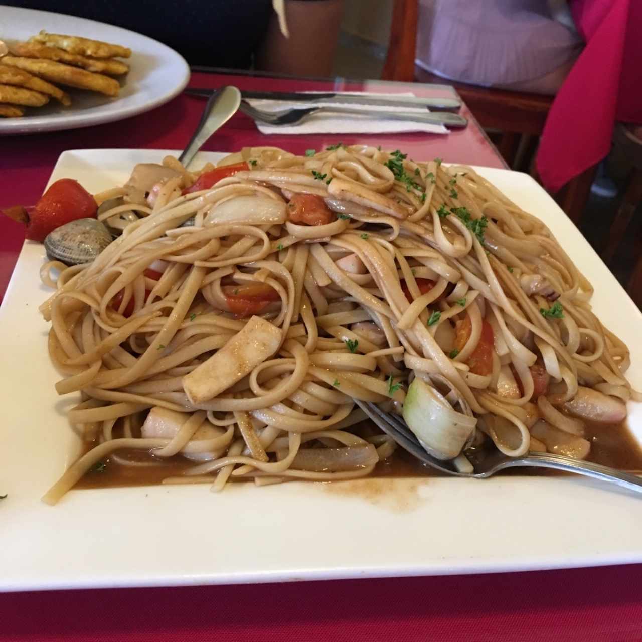 tallarines con mariscos