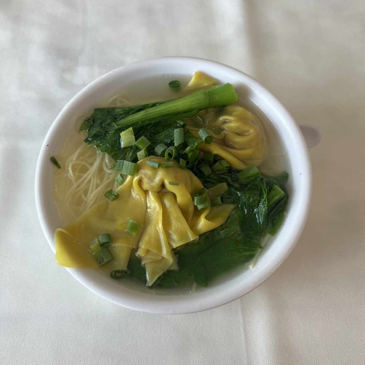 Wanton Estilo Young Chow