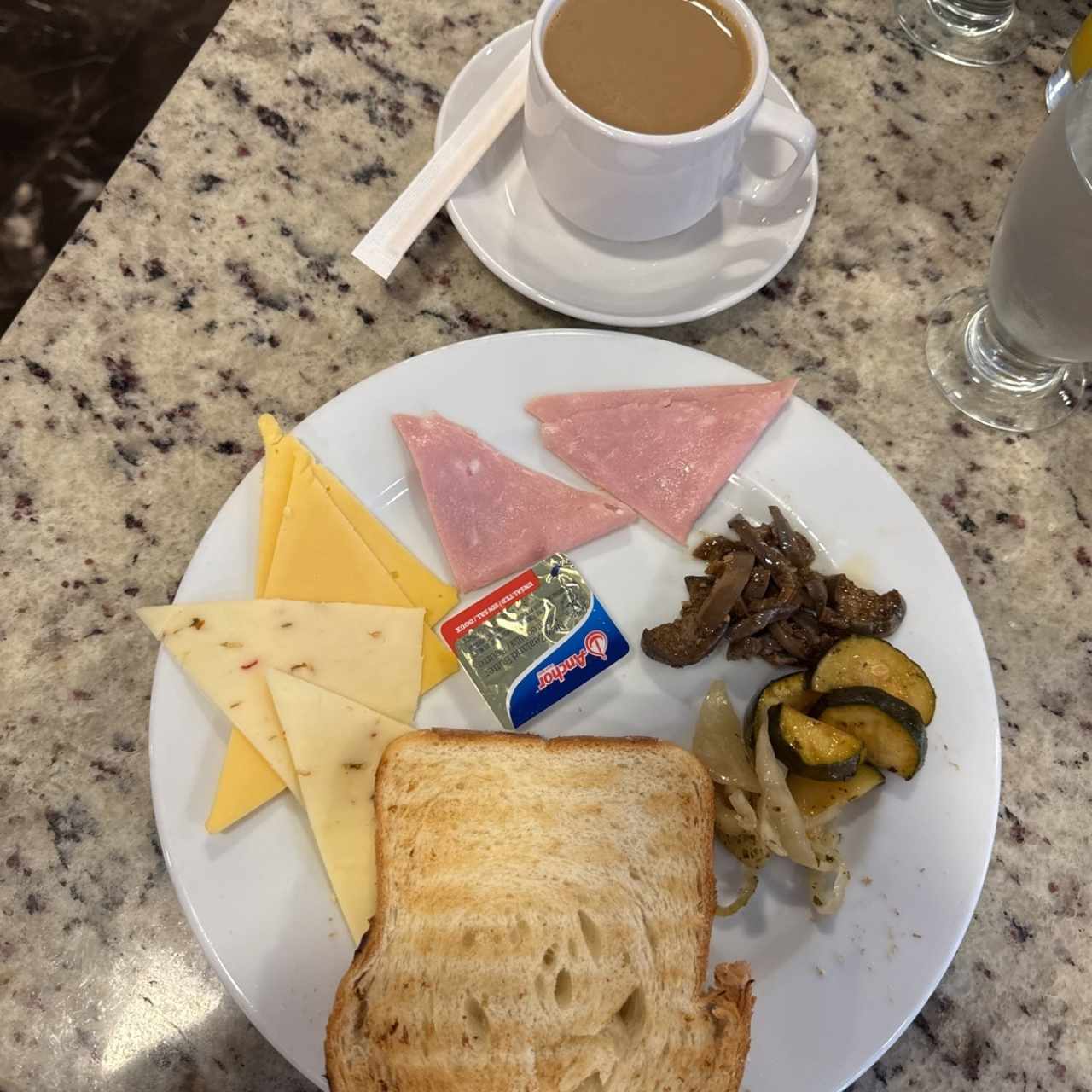 Desayuno bufet 