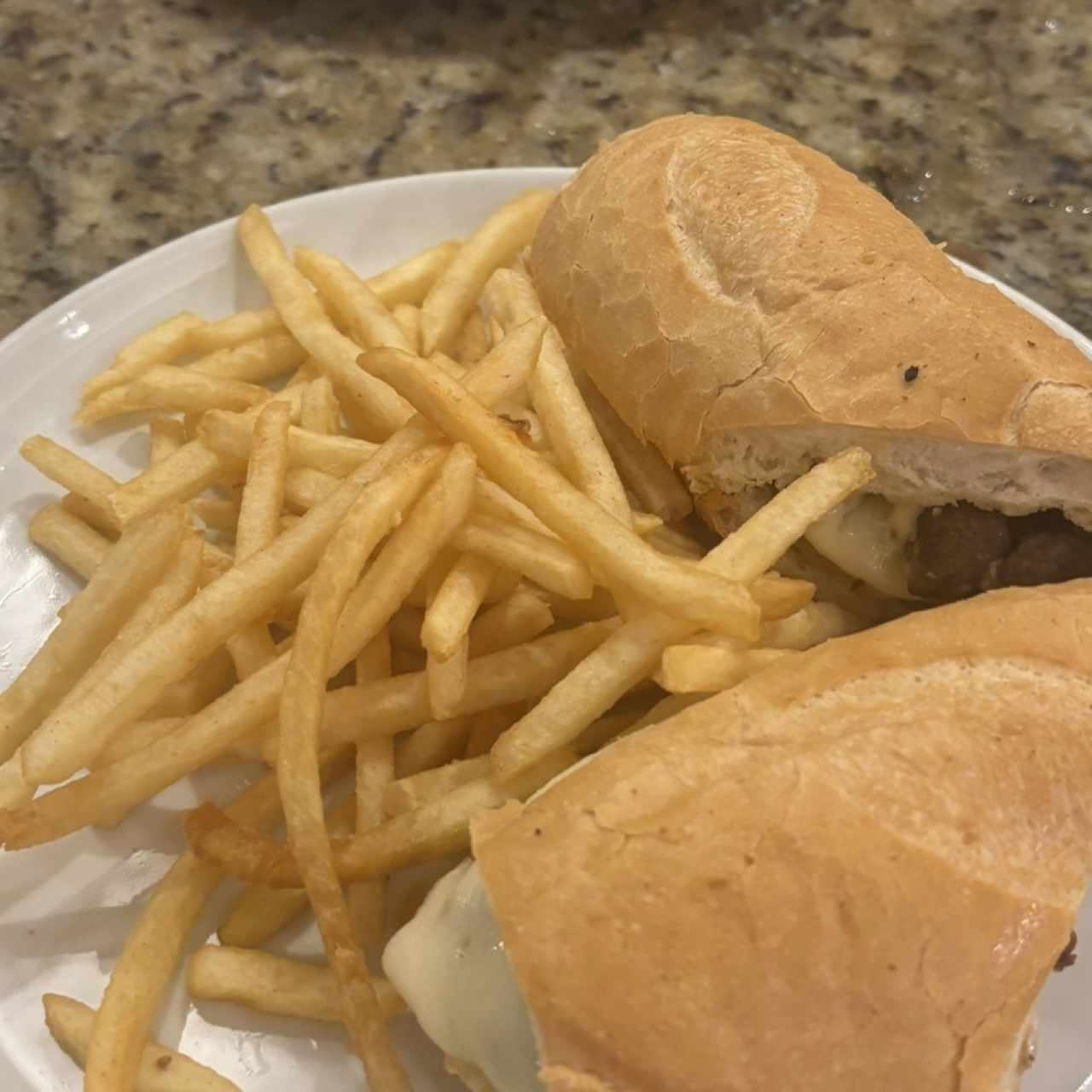 EMPAREDADOS - Philly Cheese Steak