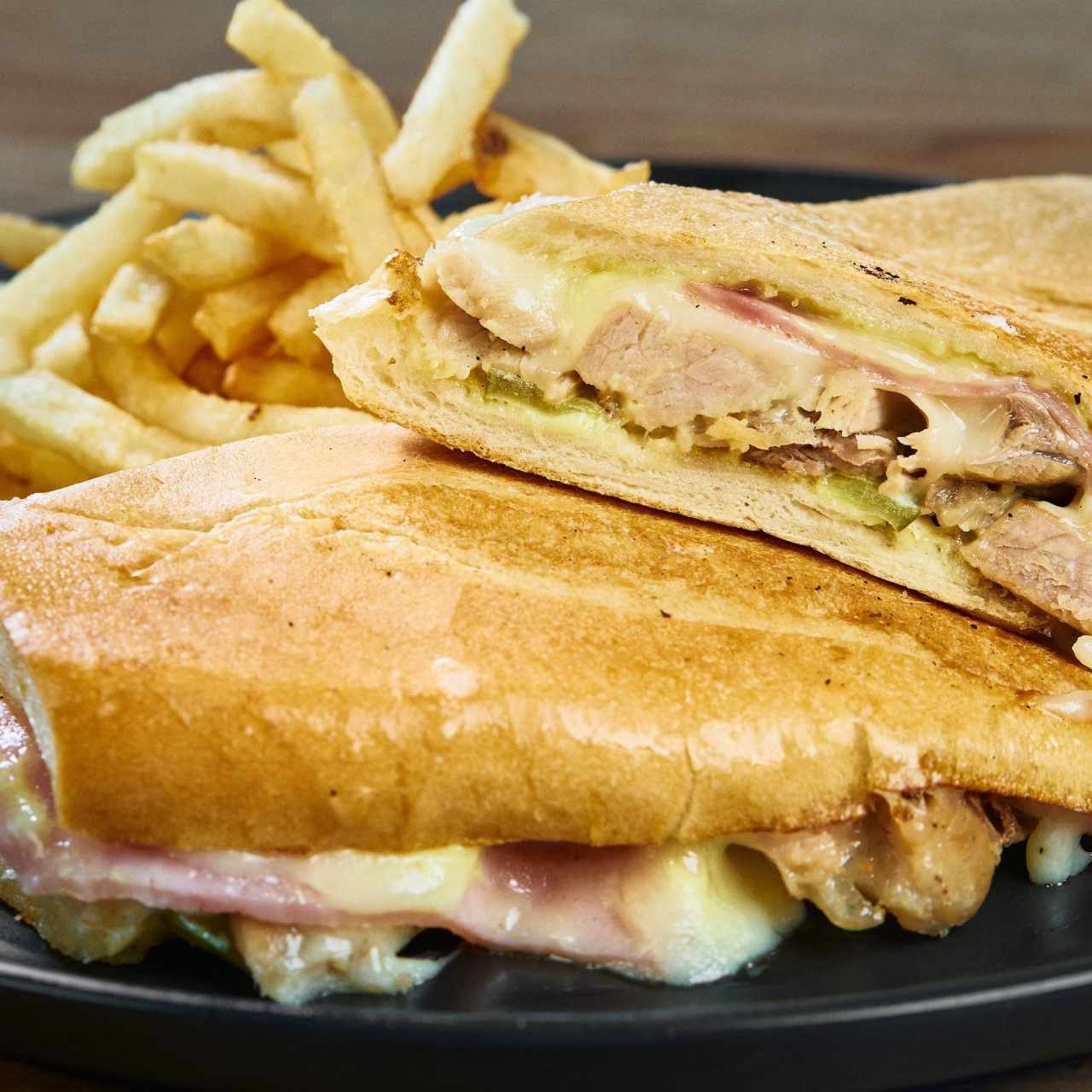 Cubano Las Hadas