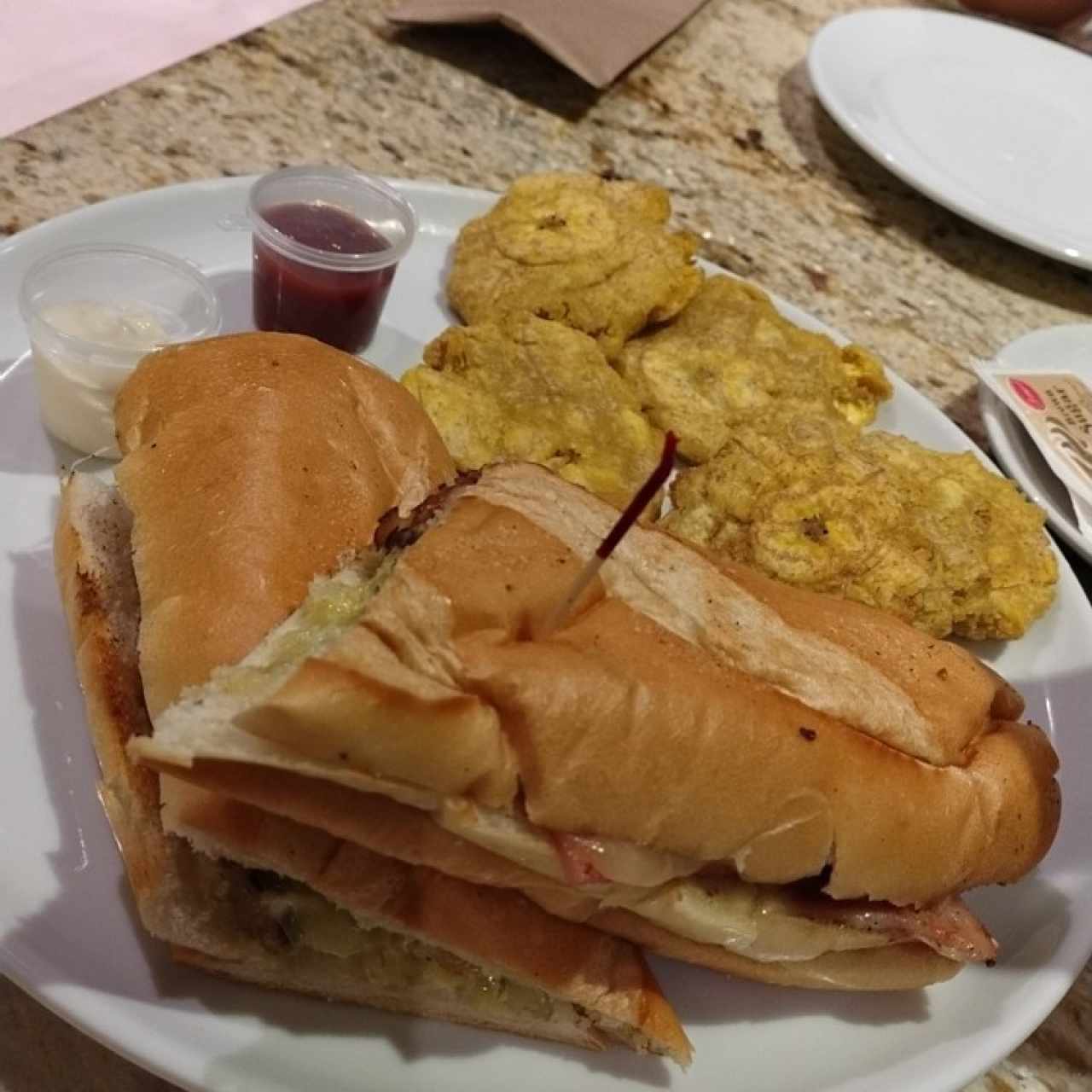 sándwich cubano
