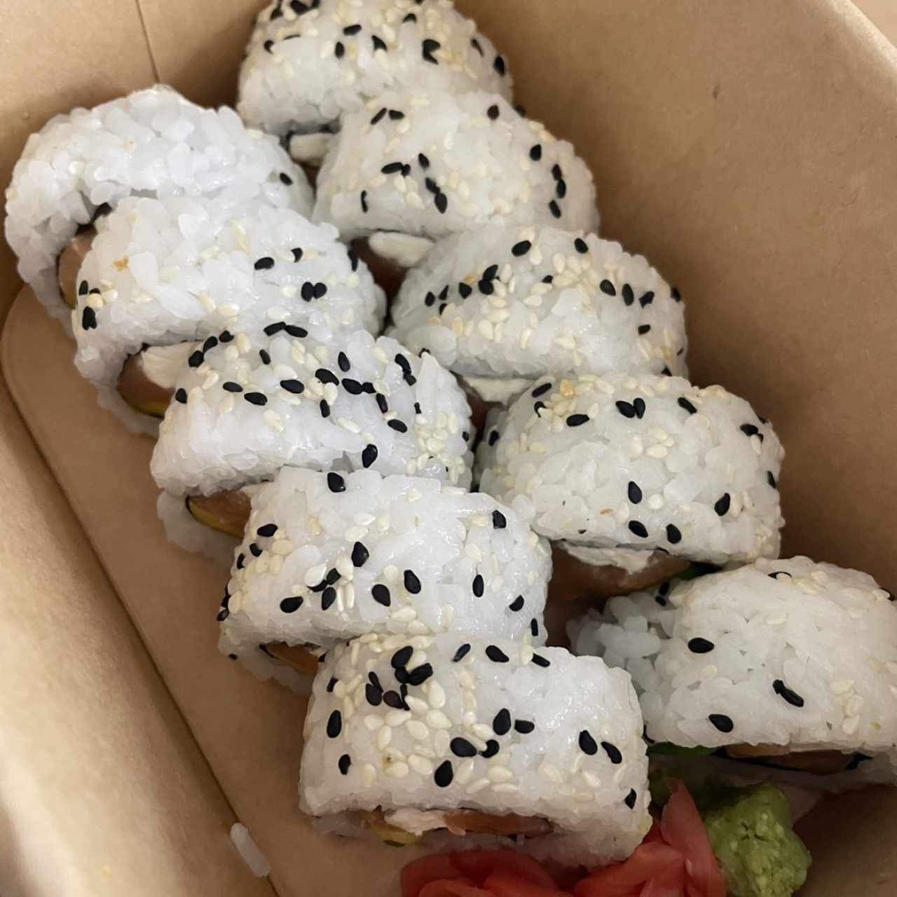 Rollos Especiales - Philadelphia Roll