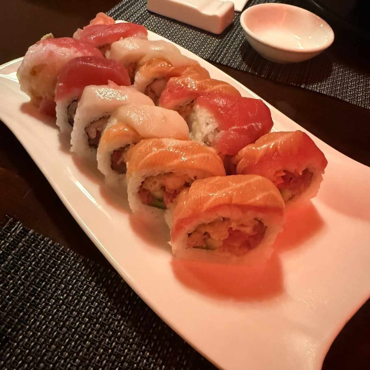 Rollos Especiales - Crunchy Rainbow Roll