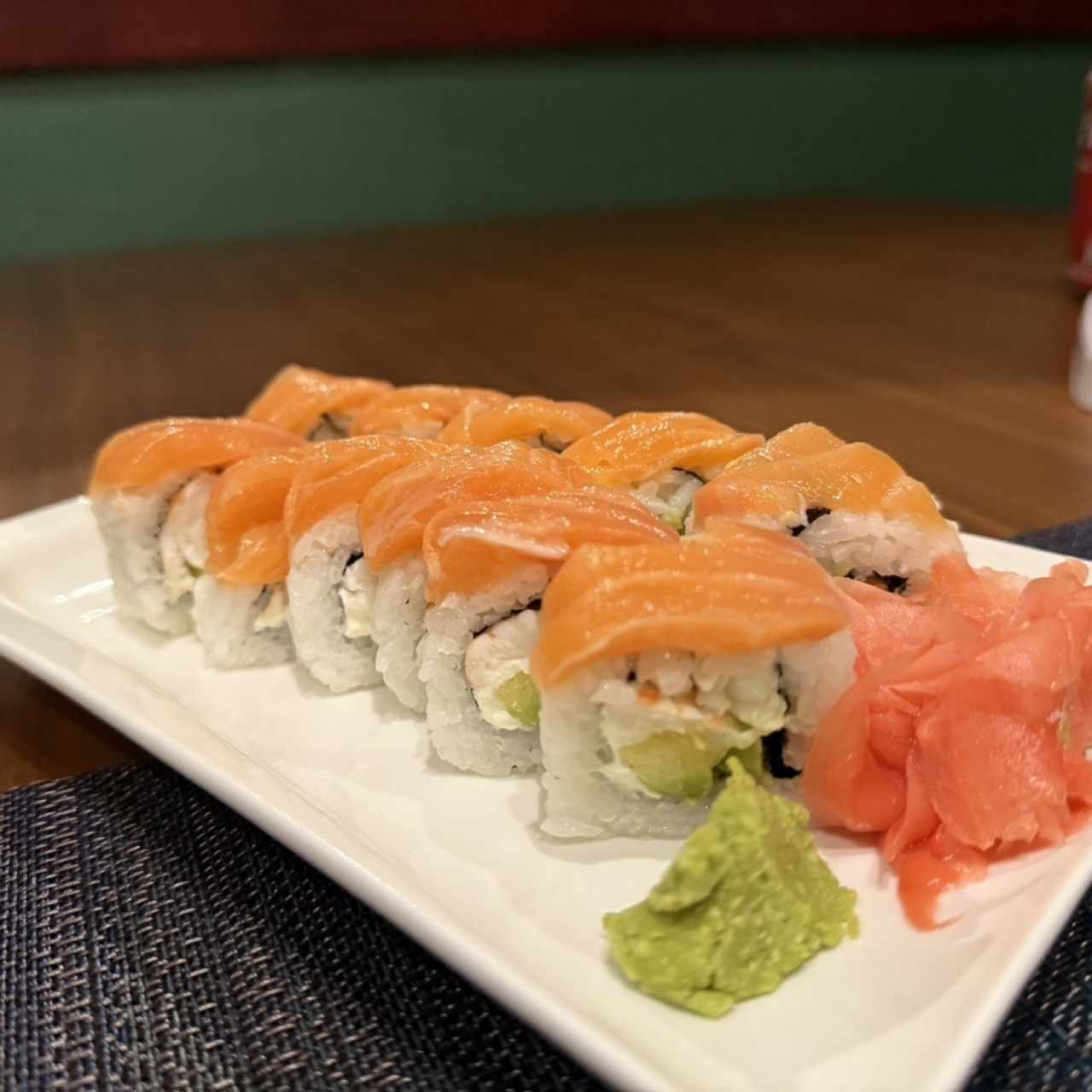 Rollos Especiales - Salmón Lovers
