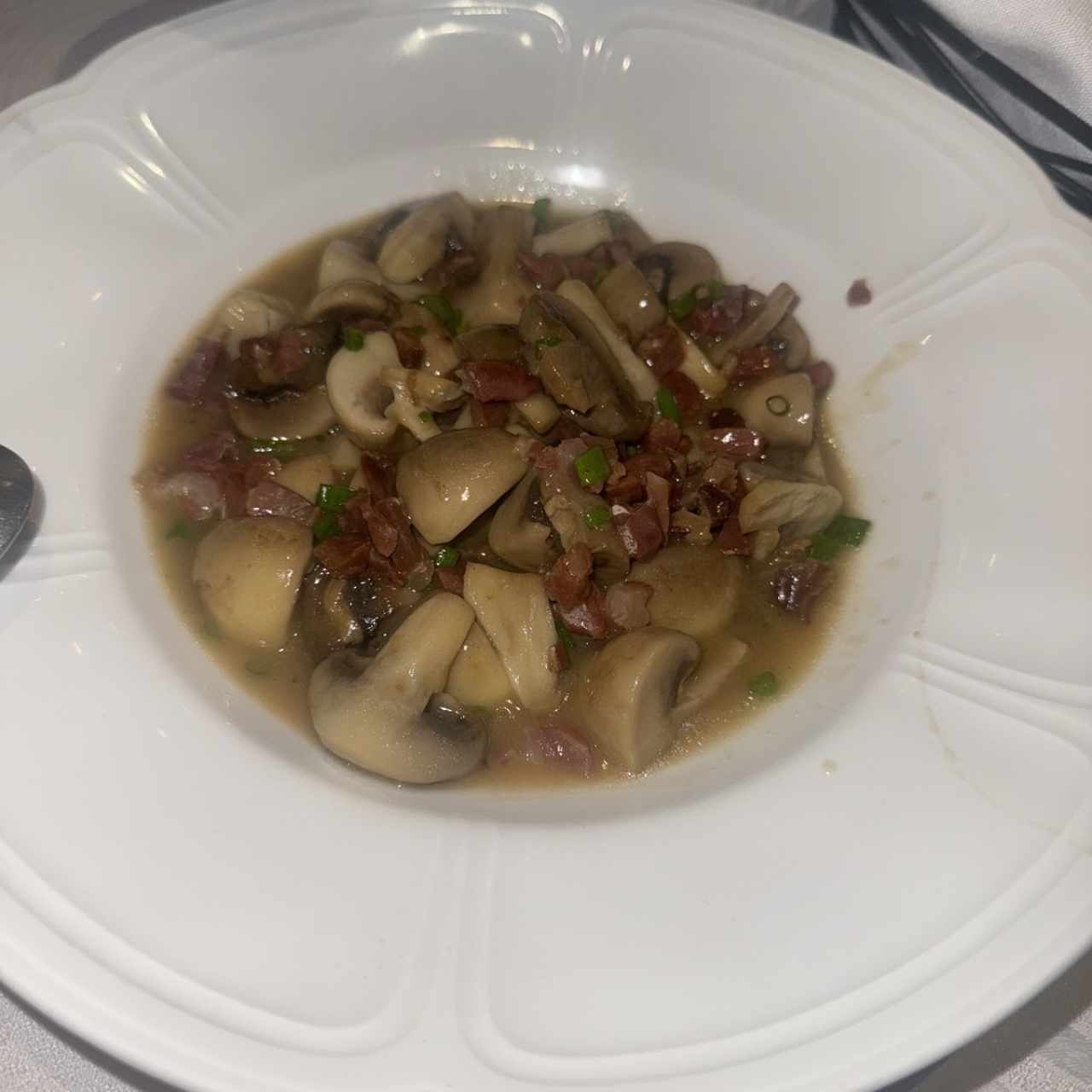 Champiñones con Jamón Ibérico o Rellenos de Centollo