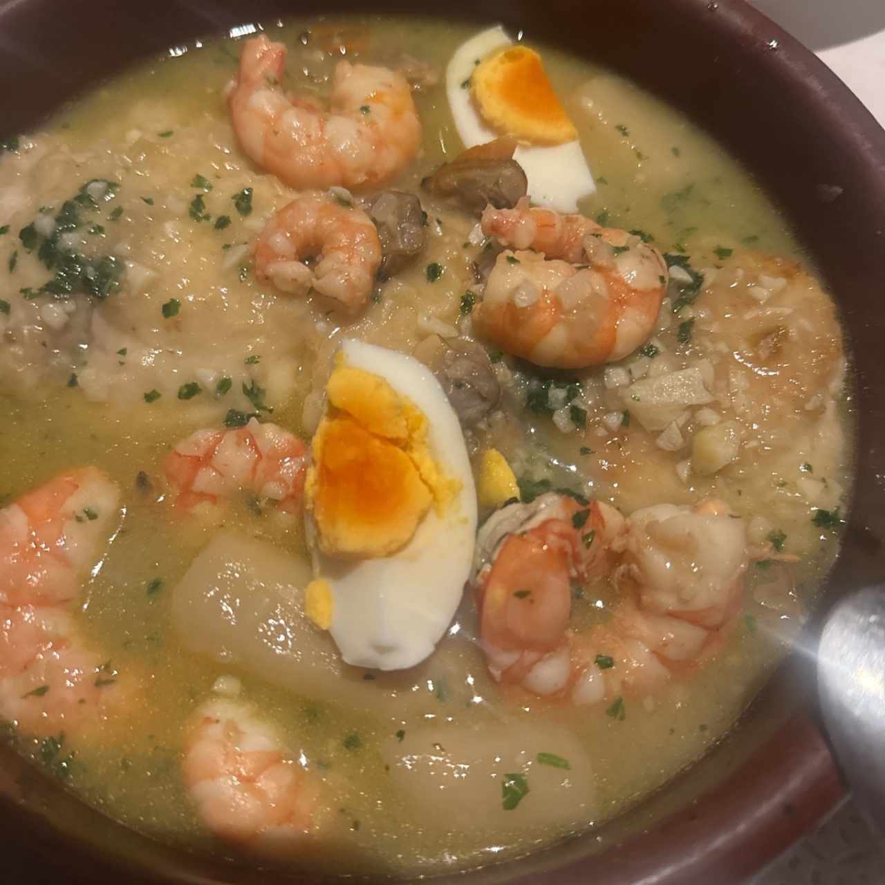 Corvina en Salsa Verde con Almejas