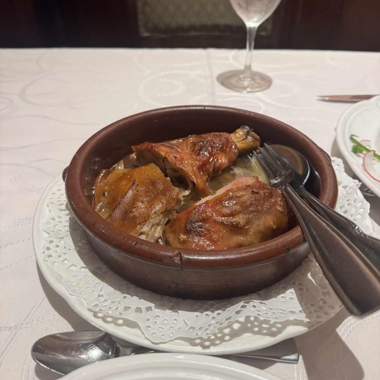 Le Recomendamos - Cochinillo Asado