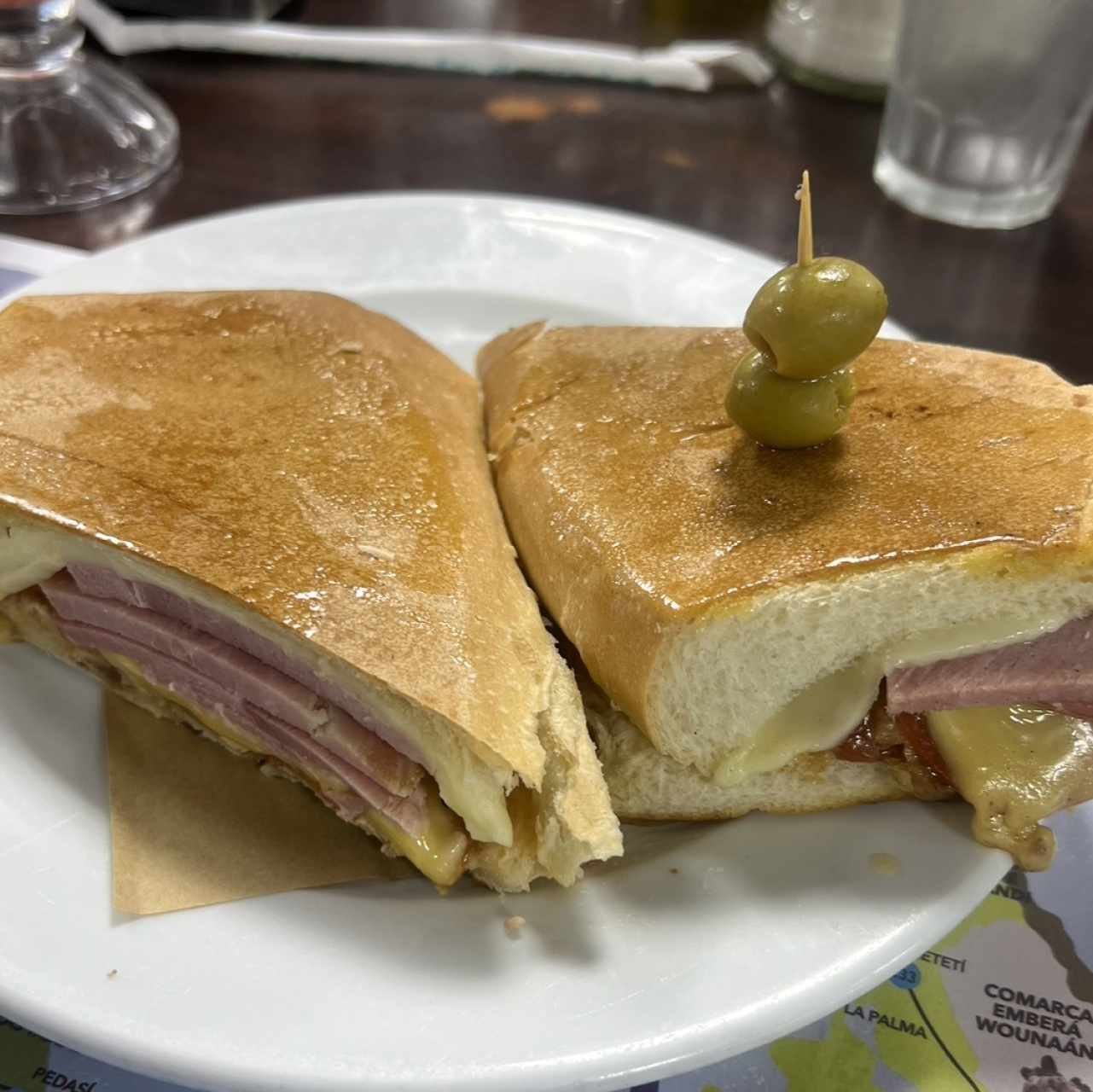 Emparedados /Sandwiches - Cubano