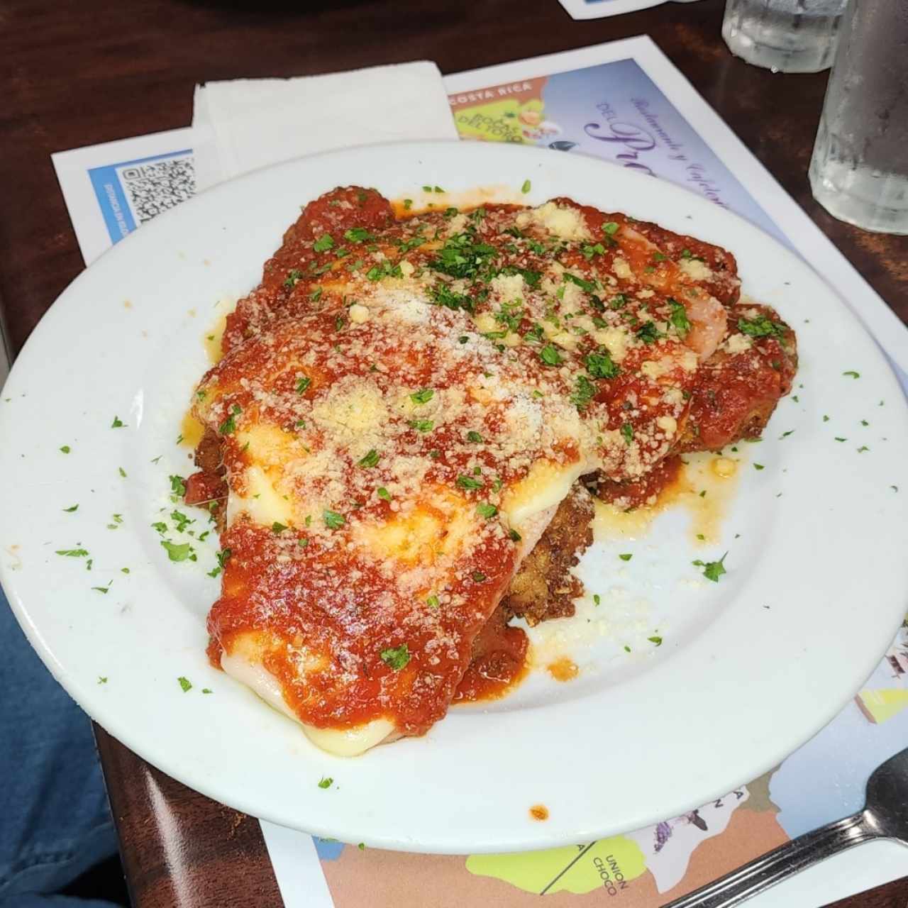 Bistec de pollo a la parmesana
