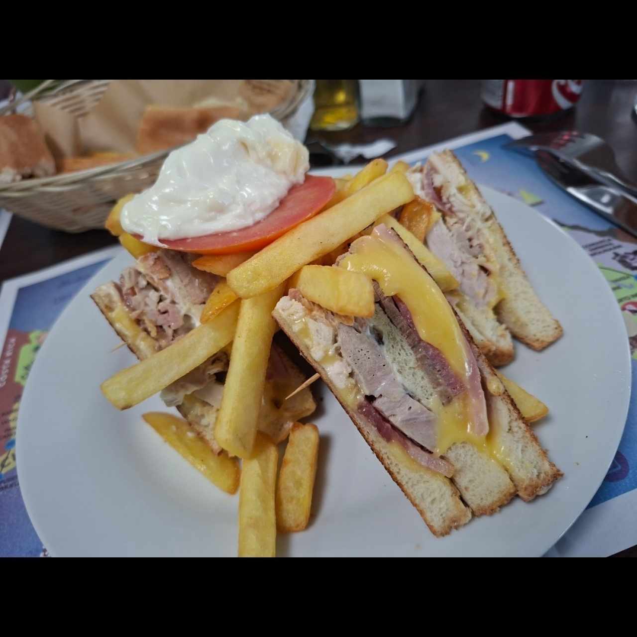 Emparedados /Sandwiches - Club Sandwich