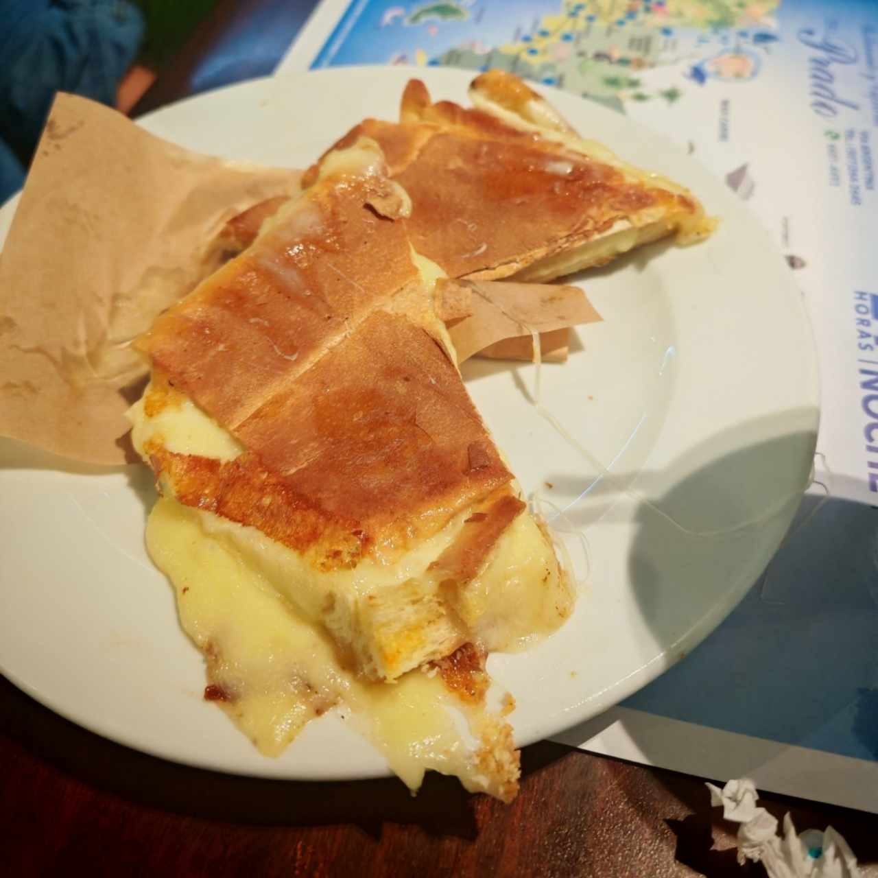 Emparedados /Sandwiches - Queso Derretido