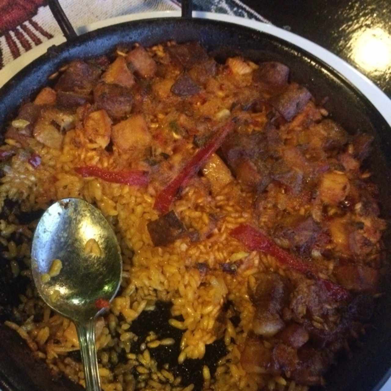 Paella de carne 
