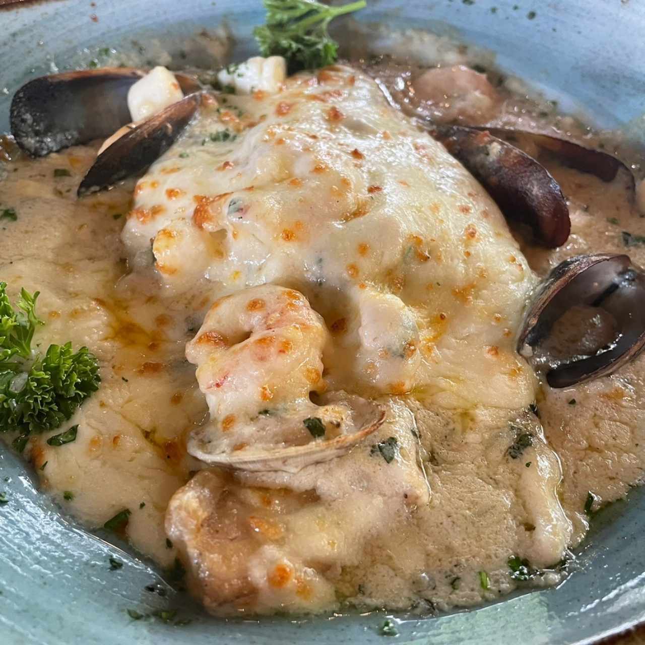 Filete de Corvina Rellena de Mariscos