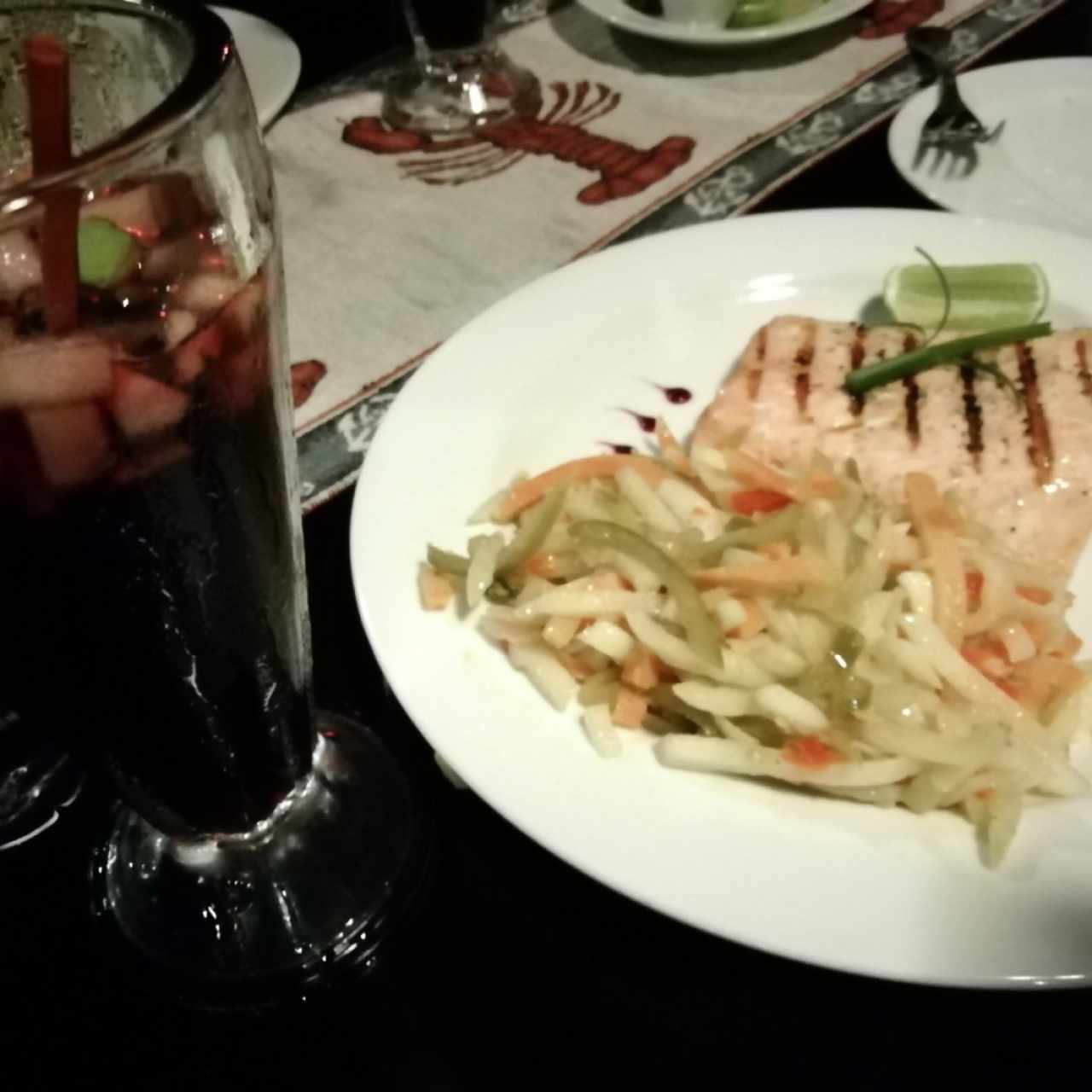 Salmón y Sangría