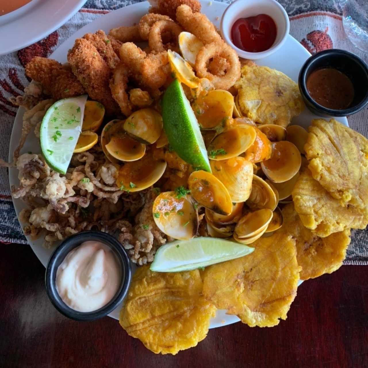 Para Compartir - Bandeja Bucaneros