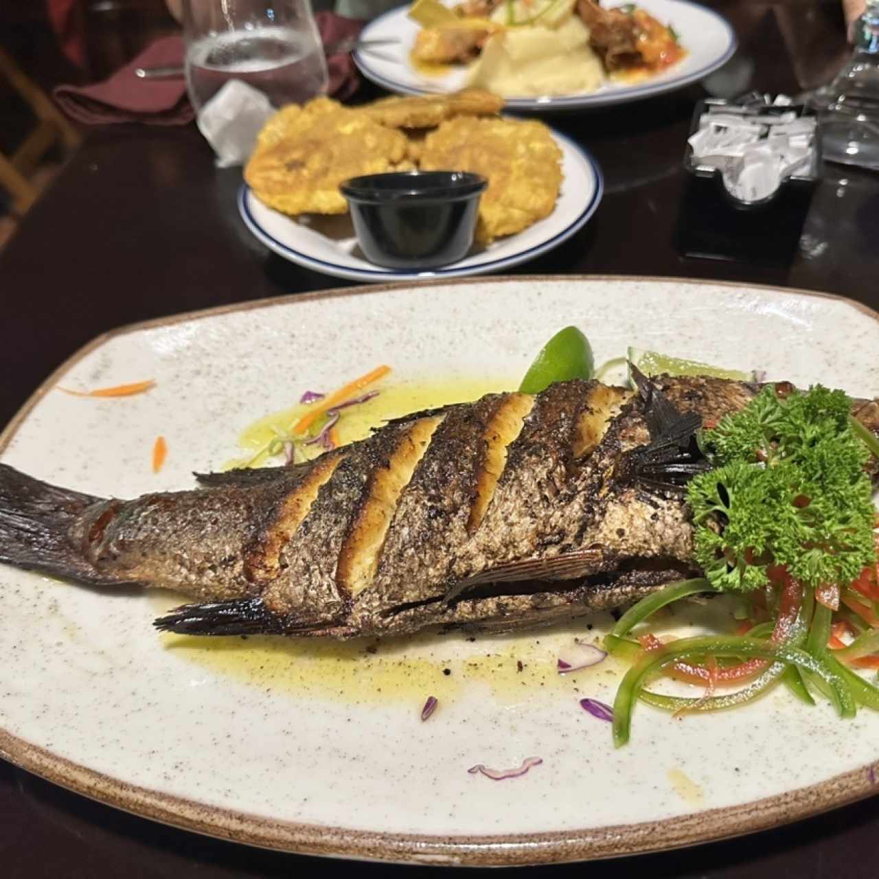 Pargo Entero a la Griega