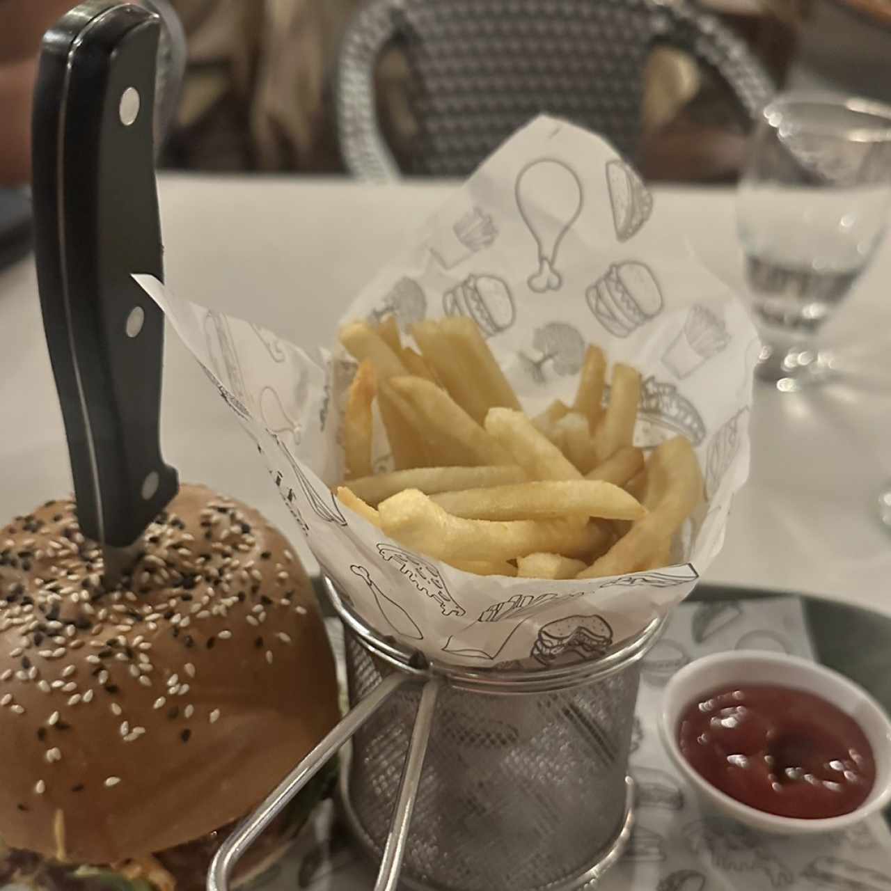HAMBURGUESA LEÑOS & CARBÓN ANGUS USDA CHOICE