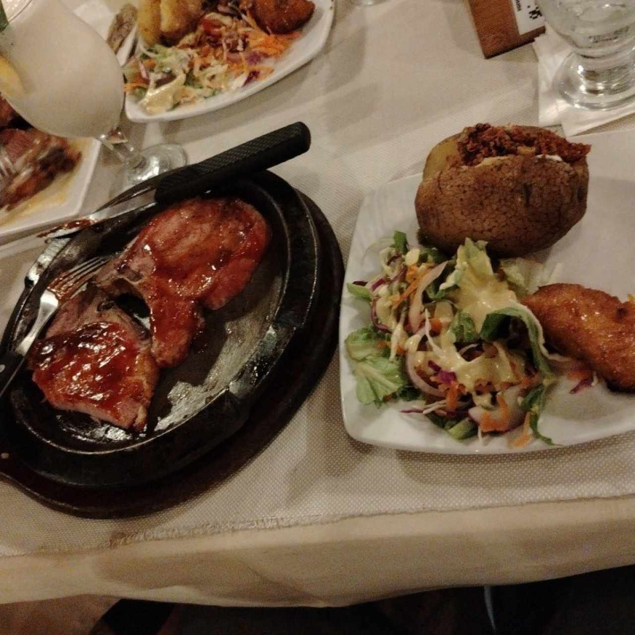 CHULETA DE CERDO AHUMADA (14 ONZ)