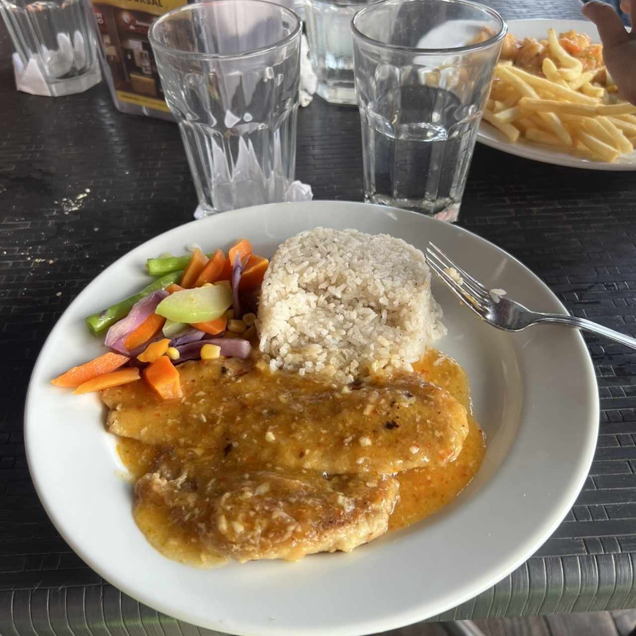Filete de Res Picado en Salsa Criolla