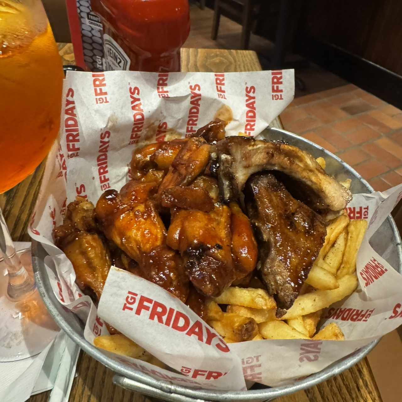 Fridays Famous - BUCKET OF BONES