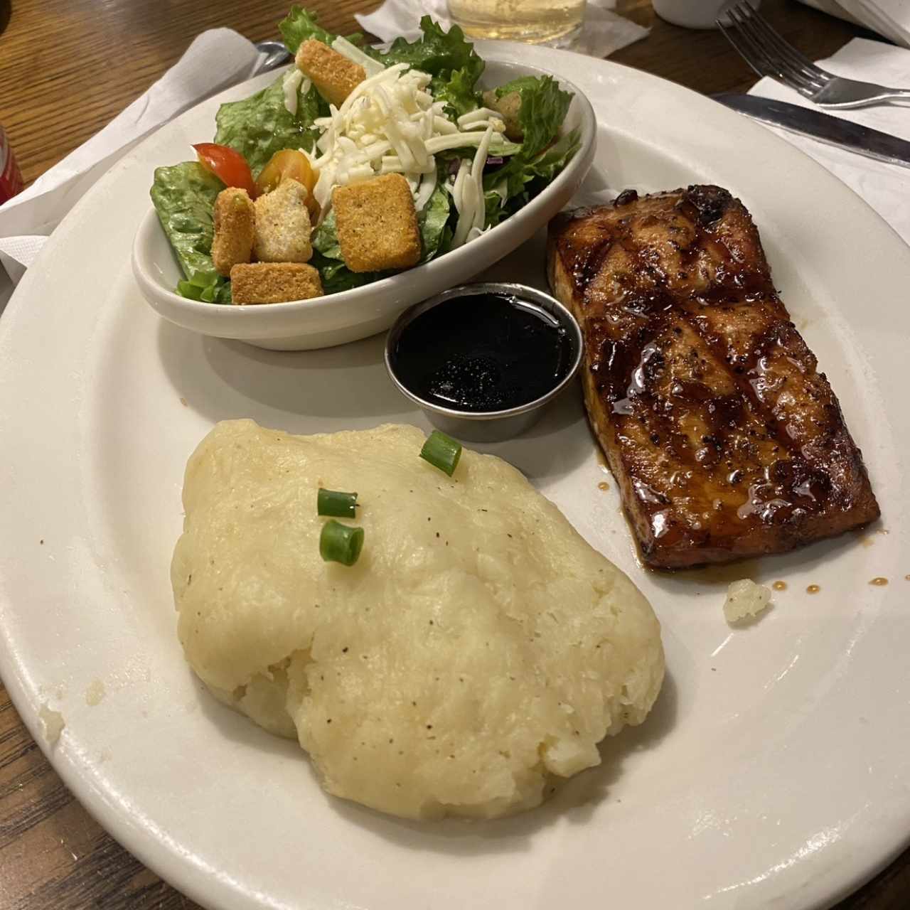 FRIDAYS SIGNATURE WHISKEY-GLAZED SALMON