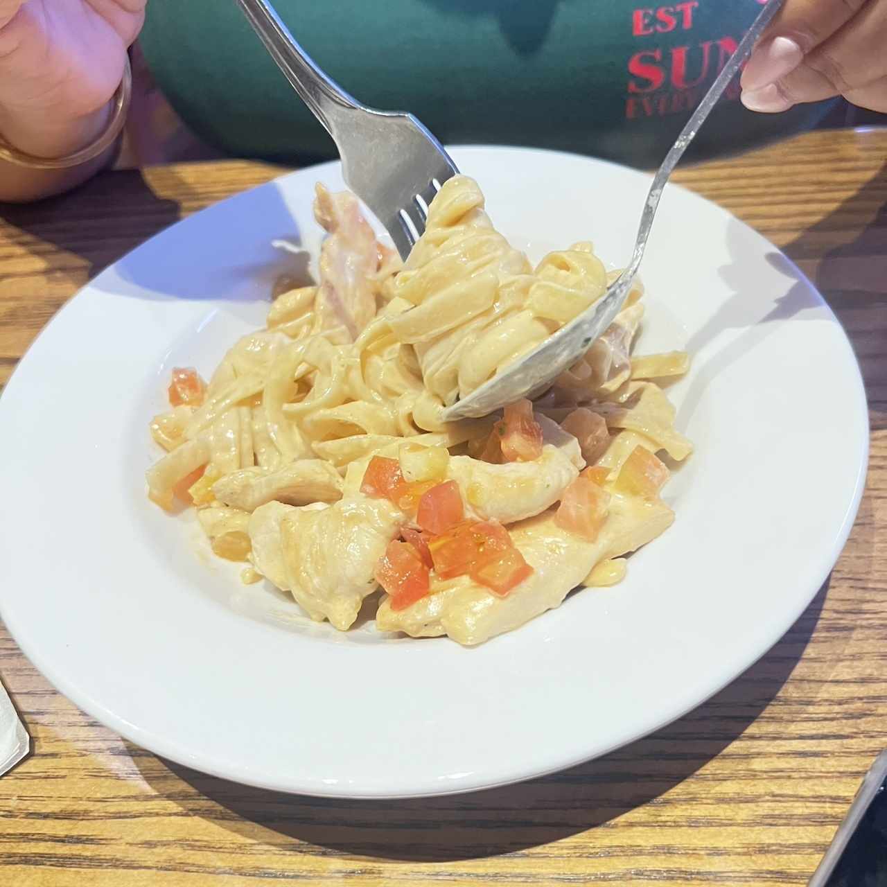 FETTUCCINE ALFREDO WITH CHICKEN