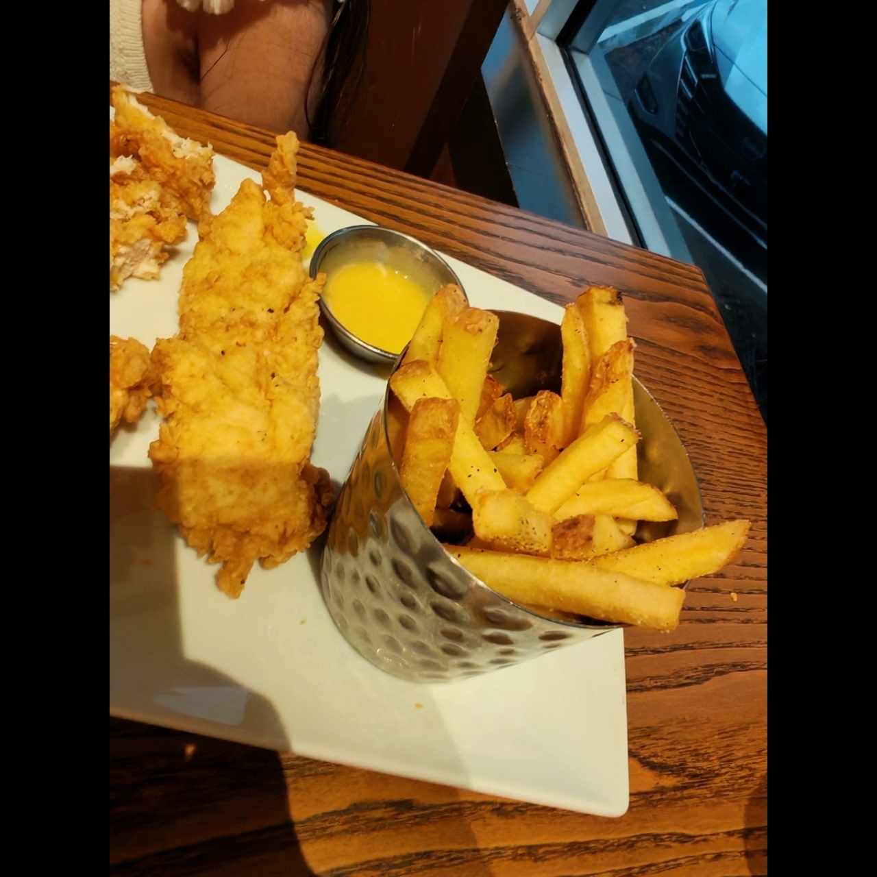 KIDS CHICKEN FINGERS