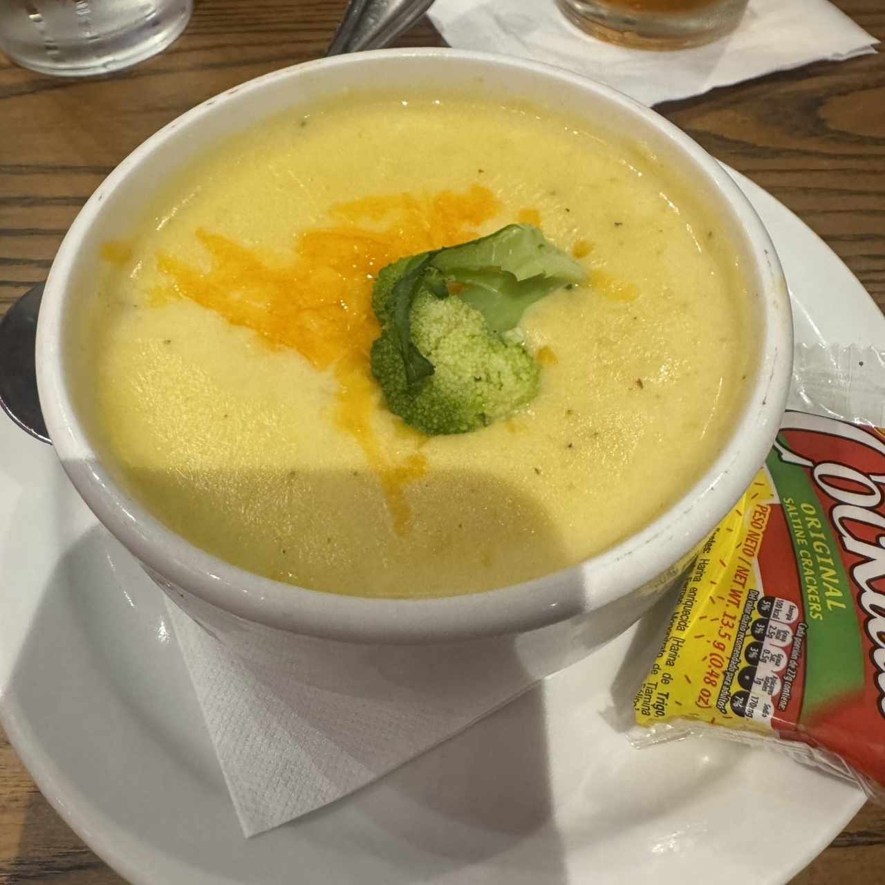 BROCCOLI CHEESE SOUP