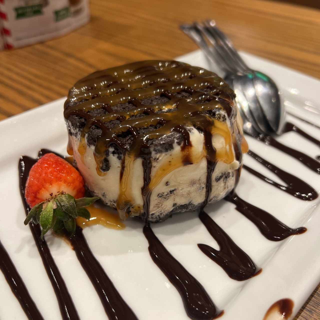 COOKIES AND CREAM MADNESS