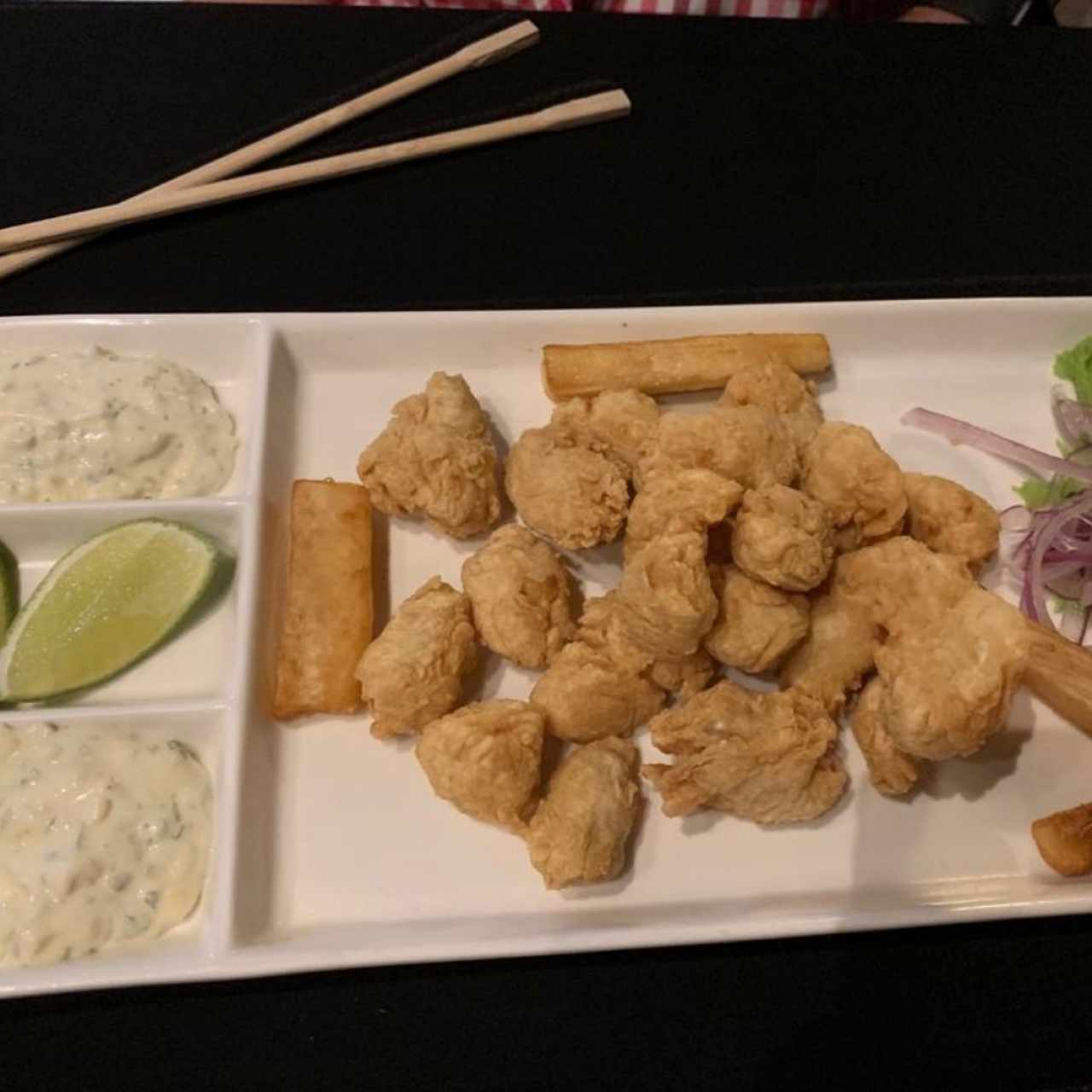 Piqueos - Chicharrón de corvina