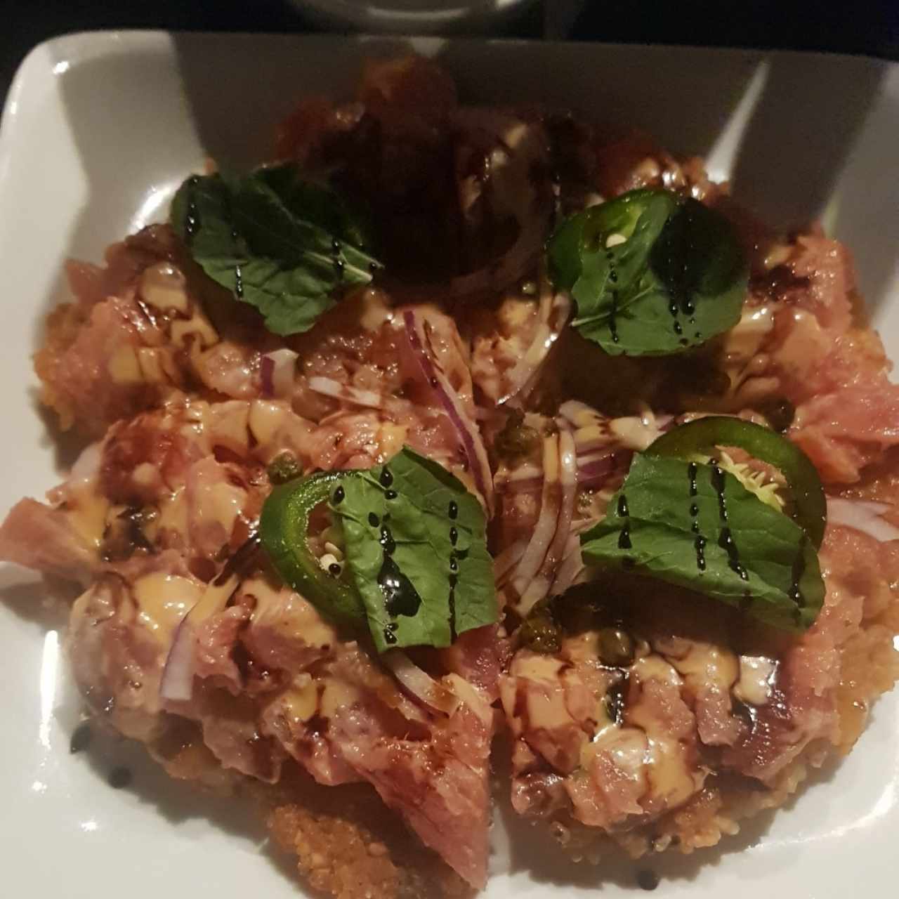Piqueos - Spicy tuna pizza