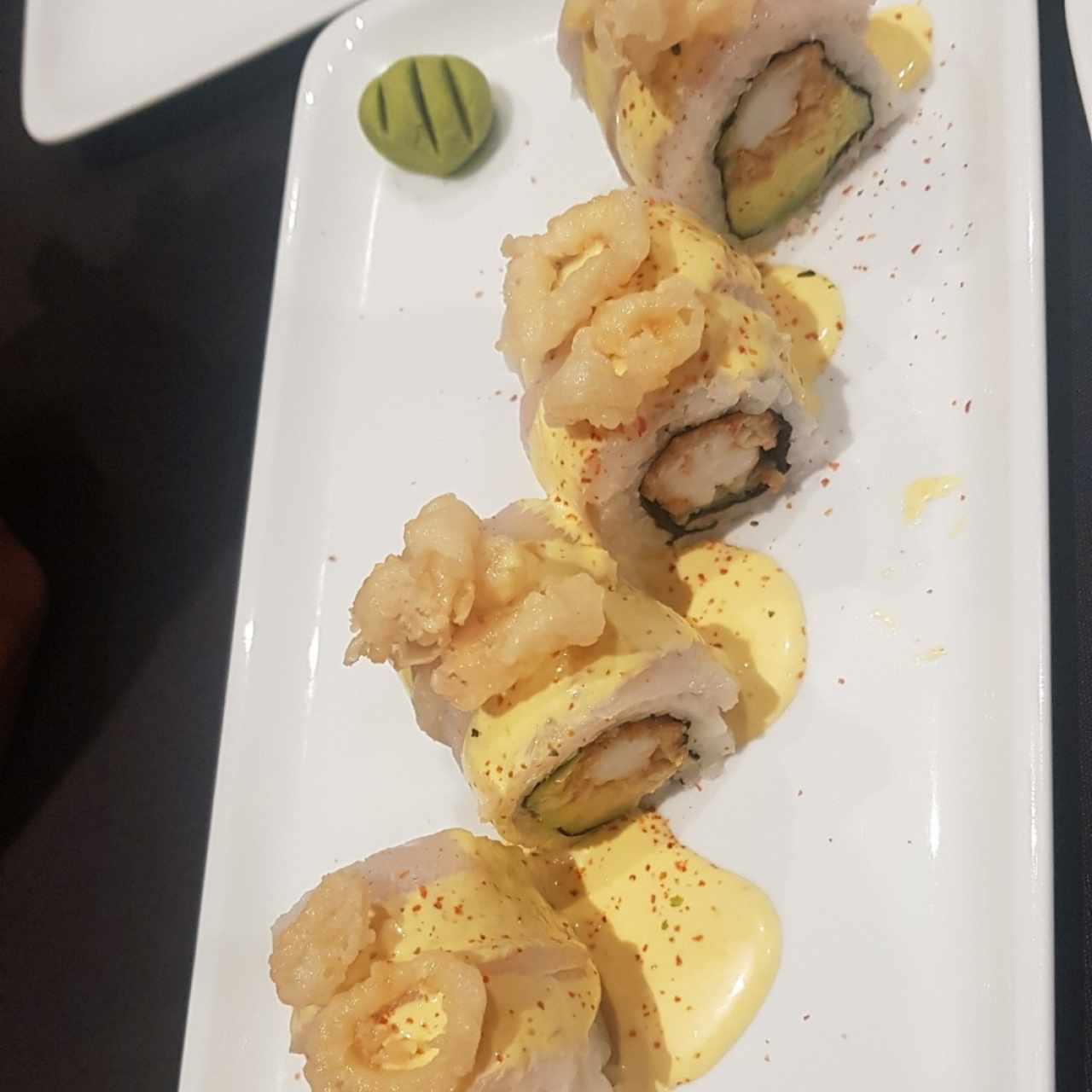 Acevichado roll