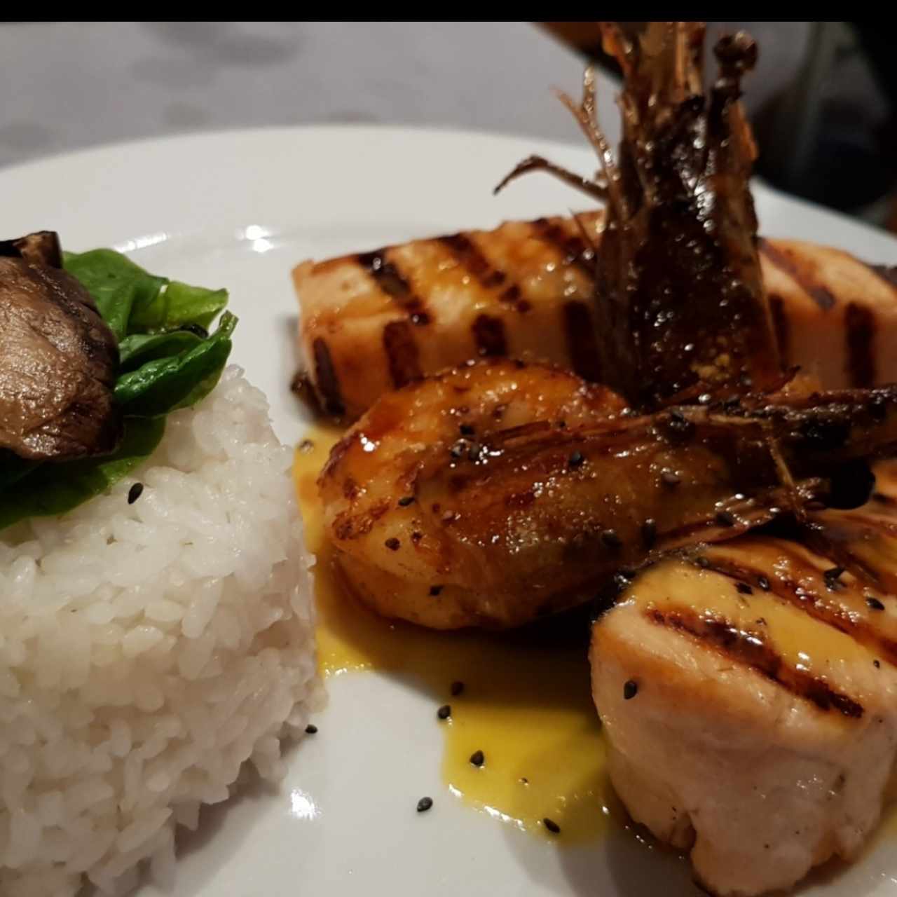 Salmón o atún teriyaki al grill