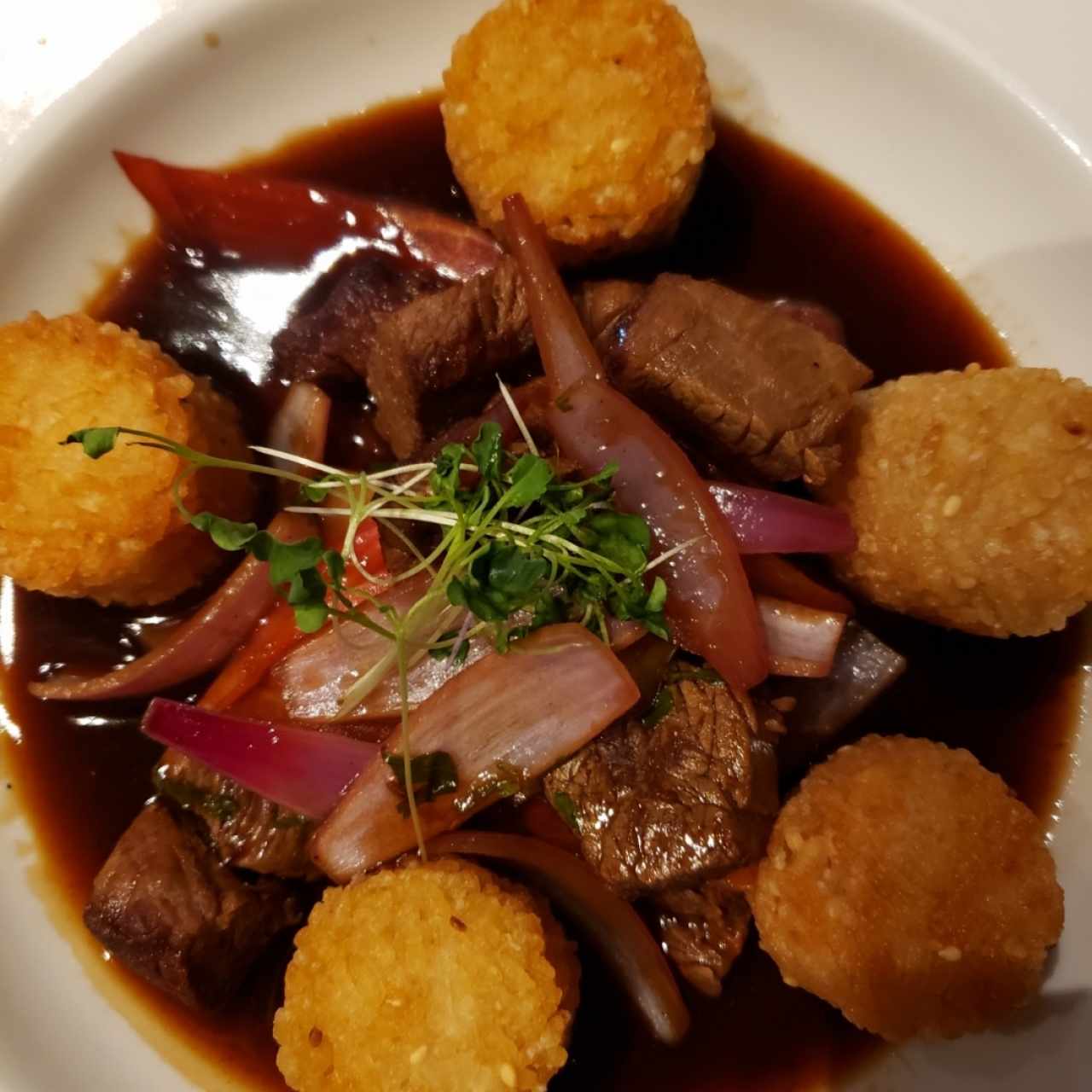 Platos fuertes - Lomo saltado
