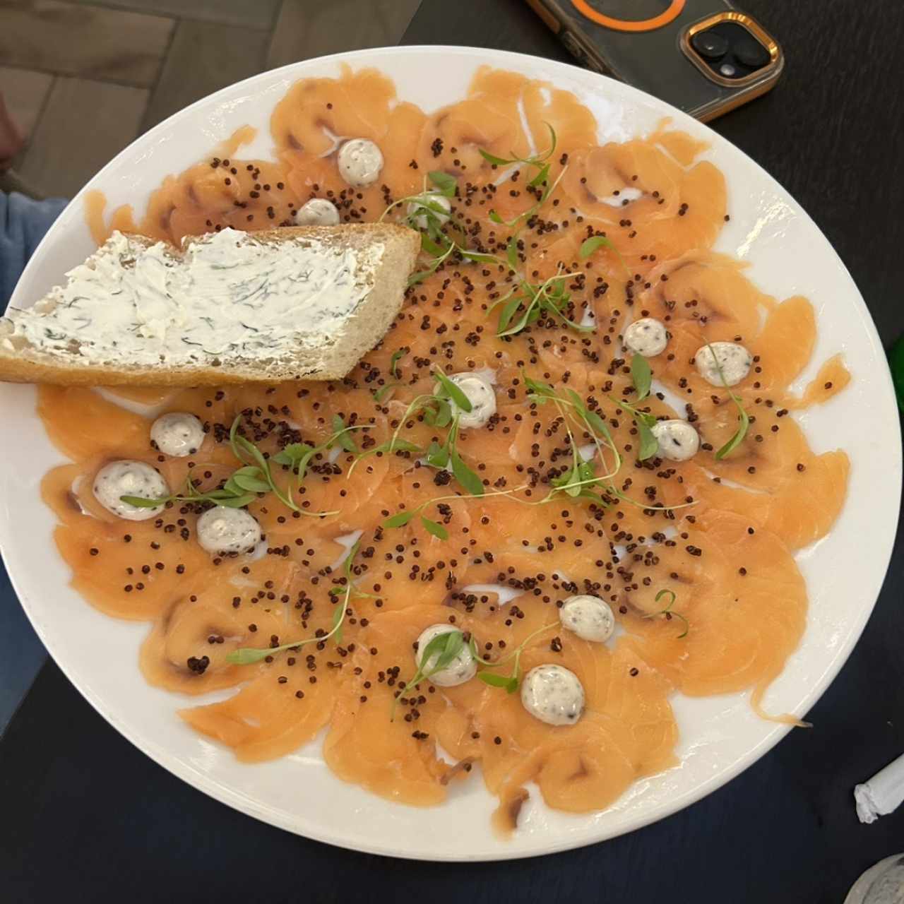 ENTRADAS - Carpaccio de Salmón