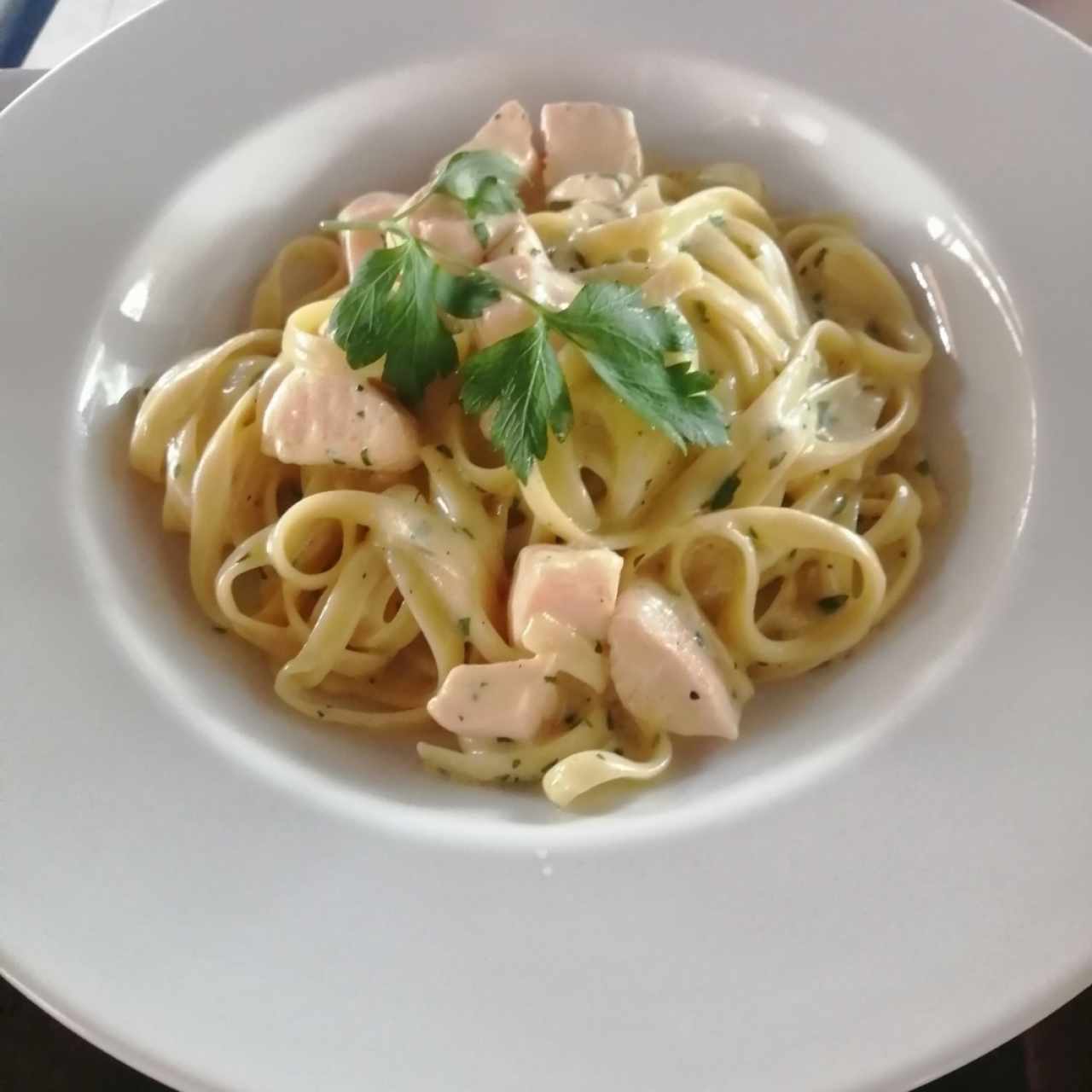 Pates au Saumon, Sauce Blanche