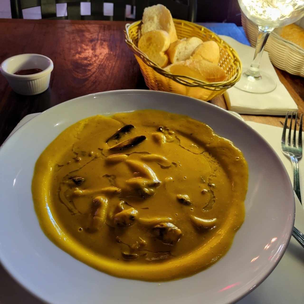 Crema de zapallo con mariscos