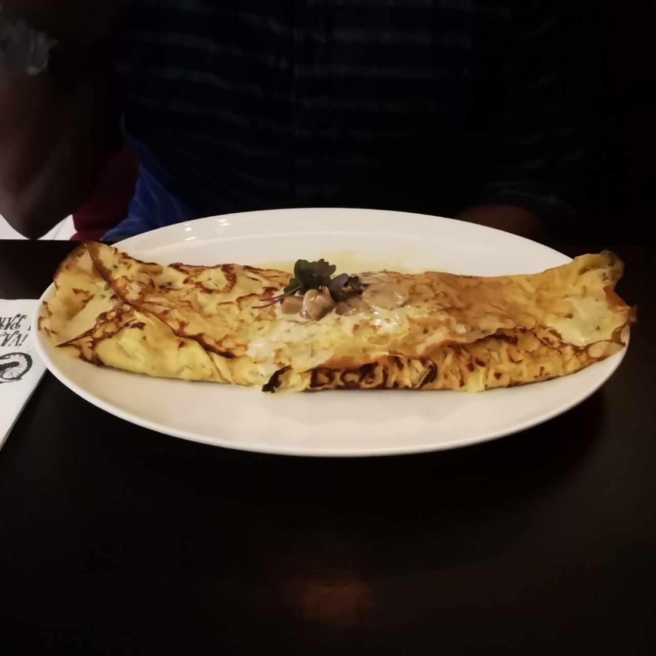 Crepe de pollo y champiñones.