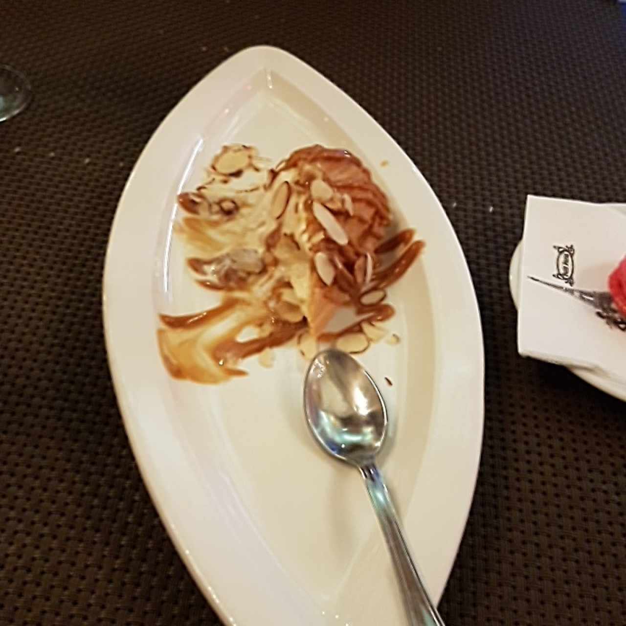 éclair con helado de vainilla 